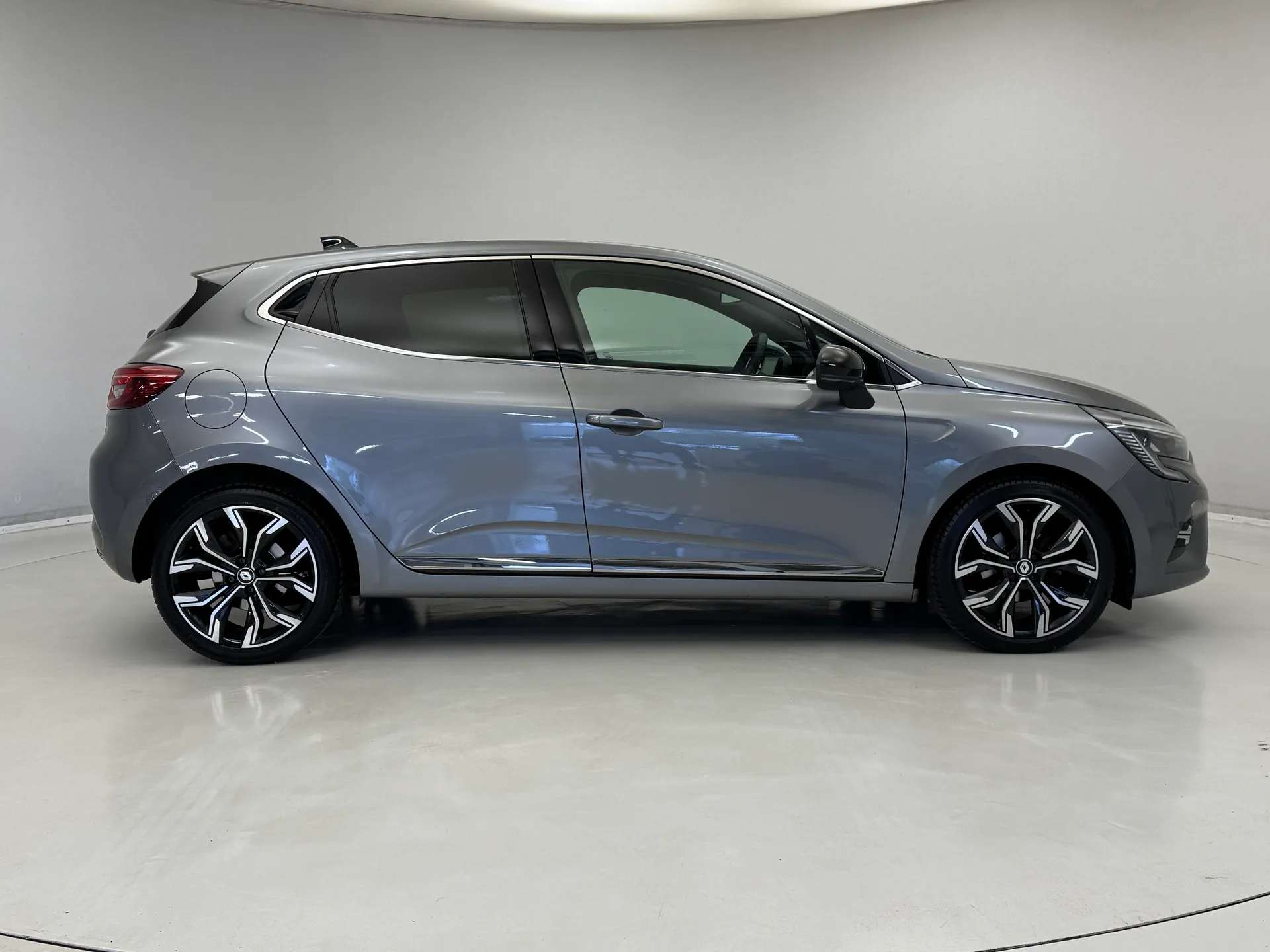2023 RENAULT CLIO 2023 RENAULT CLIO