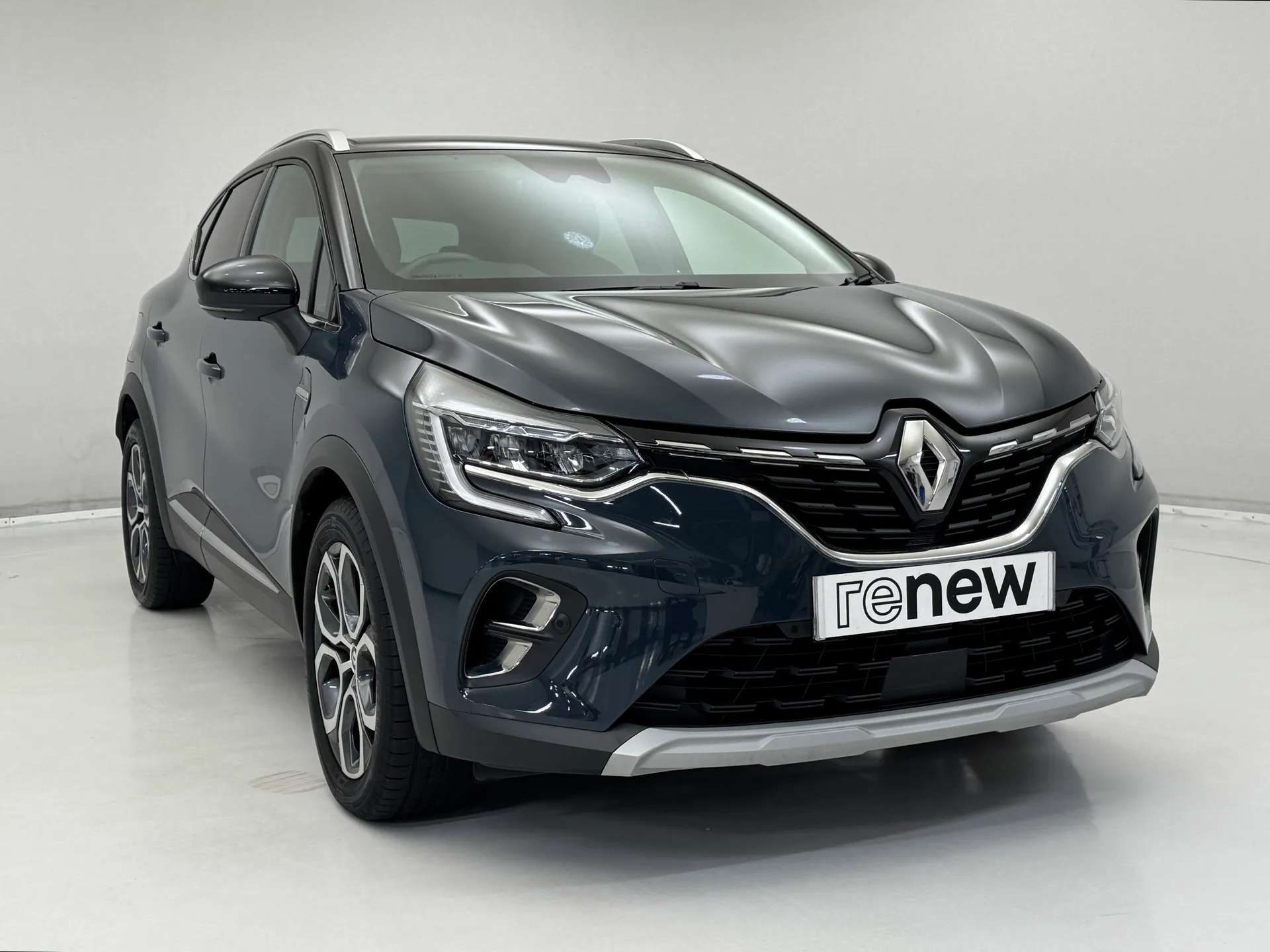 A 2023 RENAULT CAPTUR 1.0 TCE 90 Techno 5dr A 2023 RENAULT CAPTUR 1.0 TCE 90 Techno 5dr