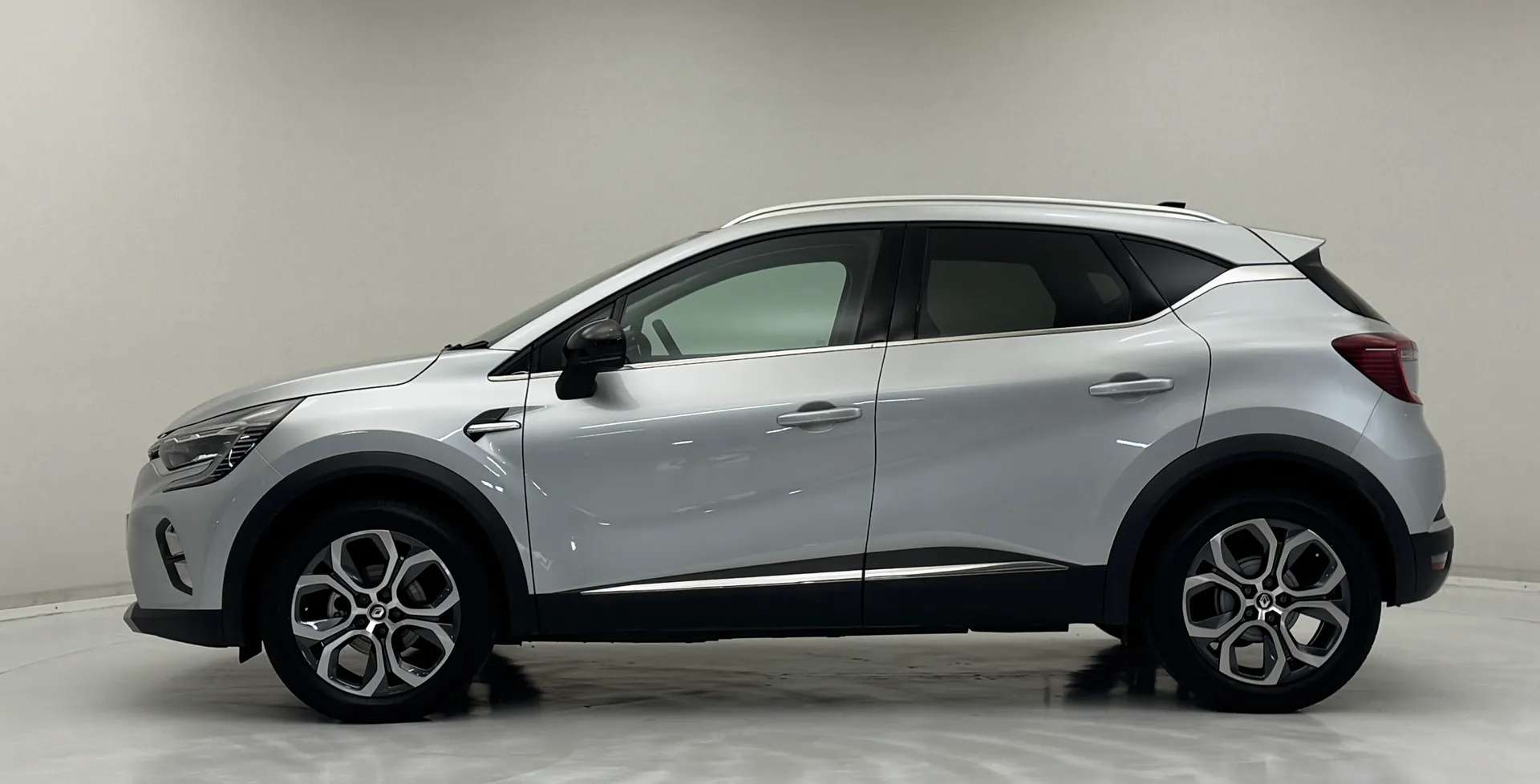 2024 RENAULT CAPTUR 2024 RENAULT CAPTUR