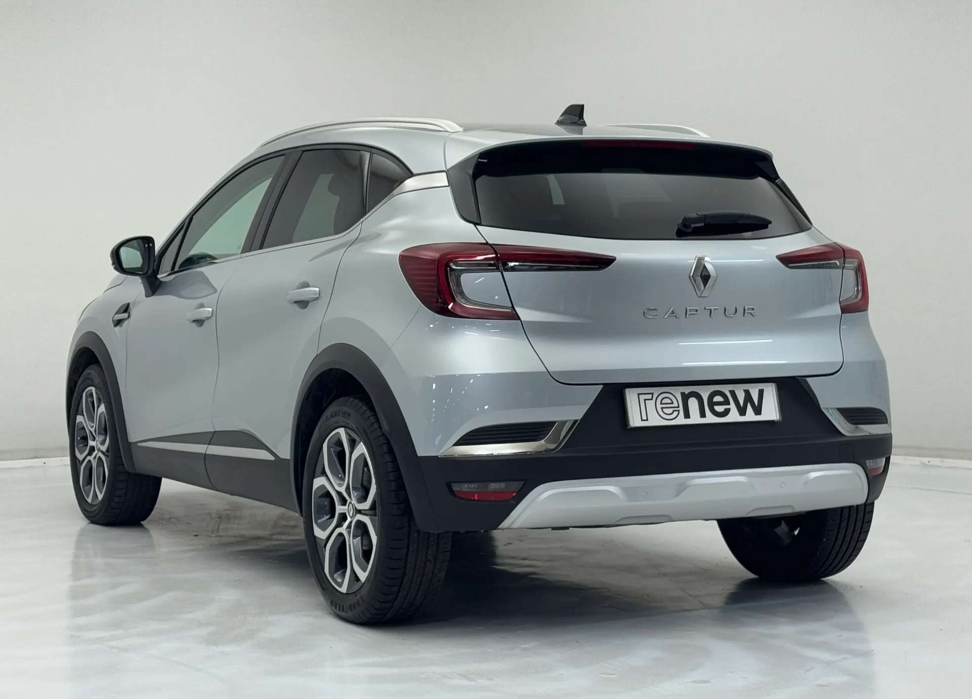 A 2024 RENAULT CAPTUR 1.0 TCE 90 Techno 5dr A 2024 RENAULT CAPTUR 1.0 TCE 90 Techno 5dr