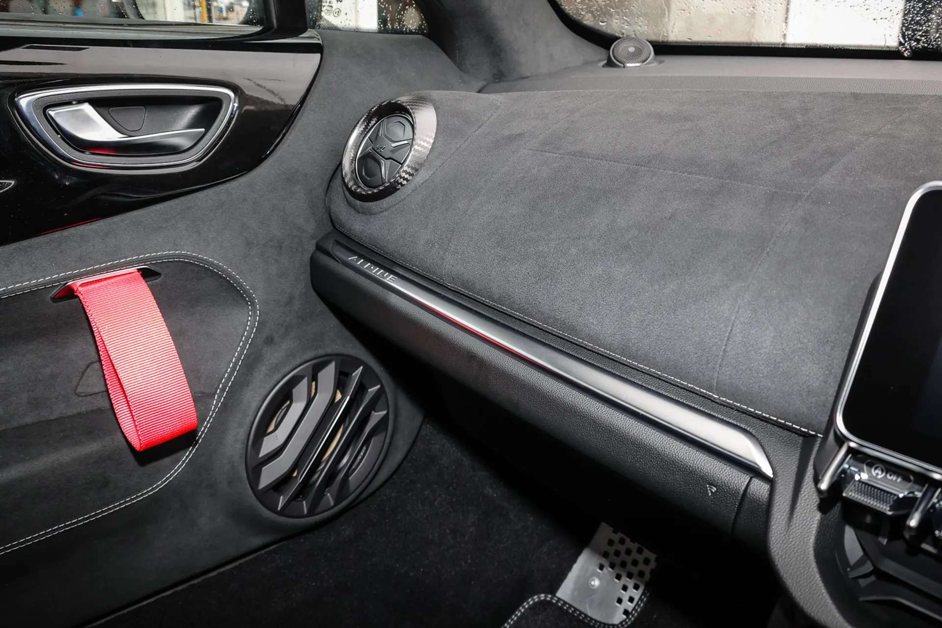 2024 ALPINE A110 2024 ALPINE A110