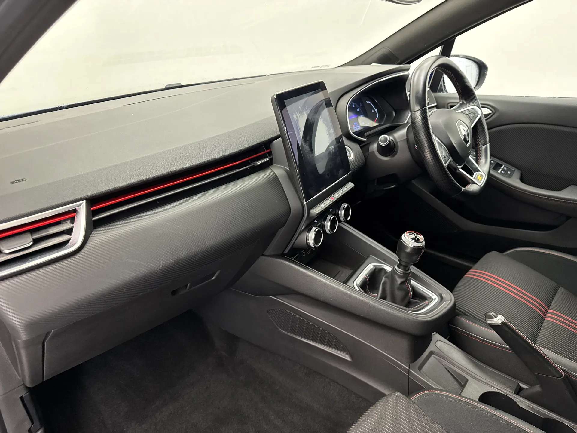 2019 RENAULT CLIO 2019 RENAULT CLIO