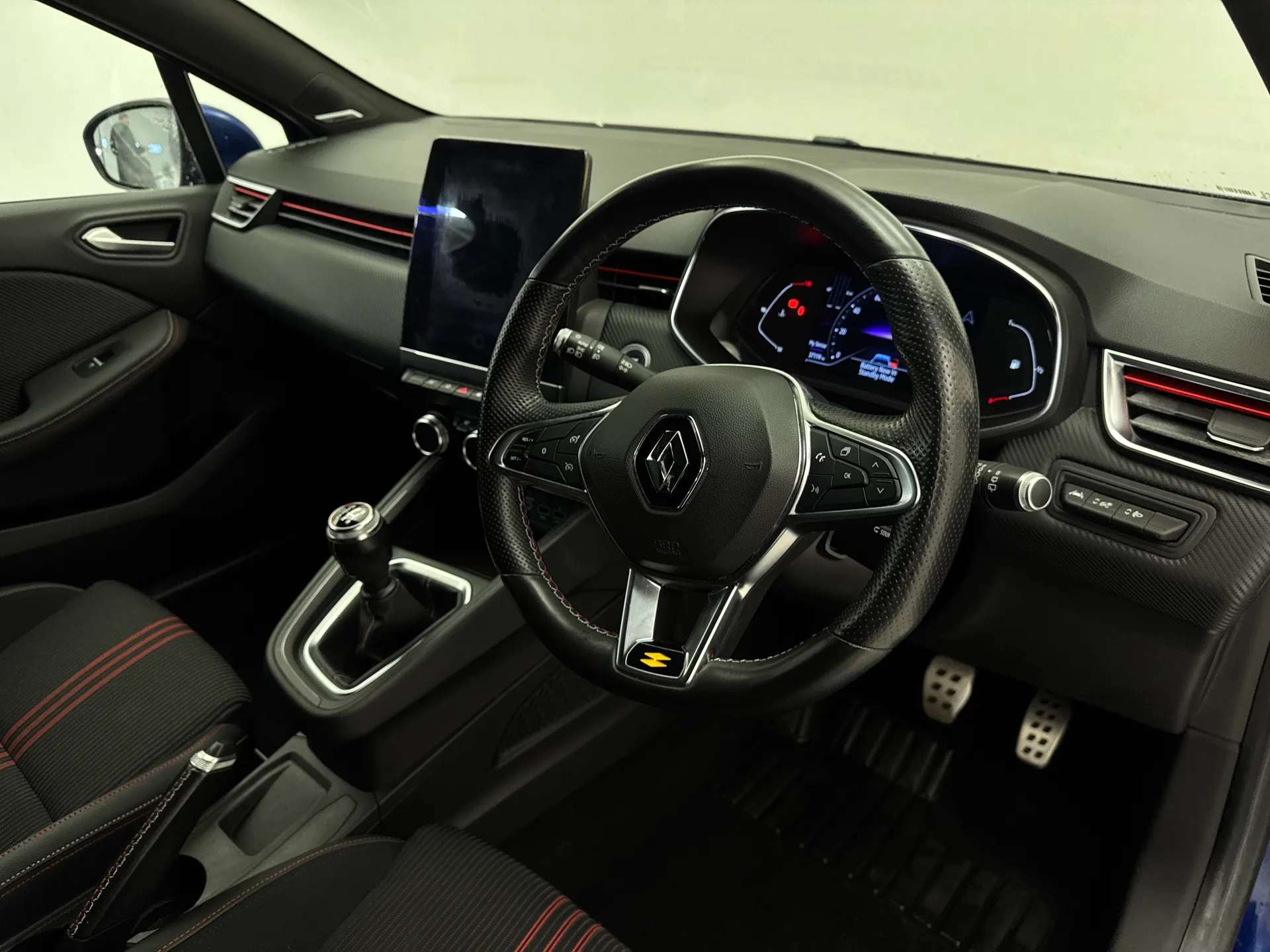 2019 RENAULT CLIO 2019 RENAULT CLIO