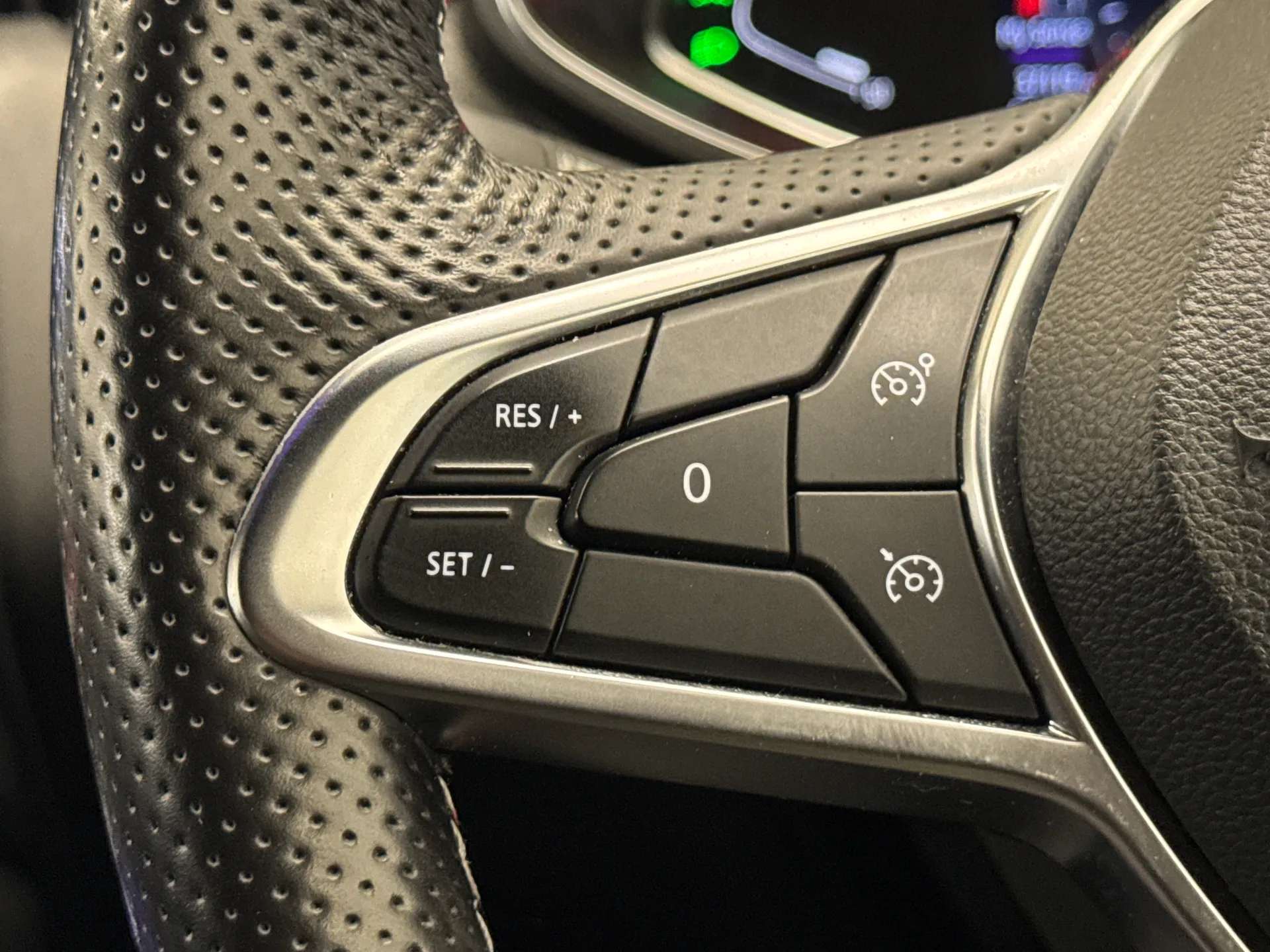 2019 RENAULT CLIO 2019 RENAULT CLIO