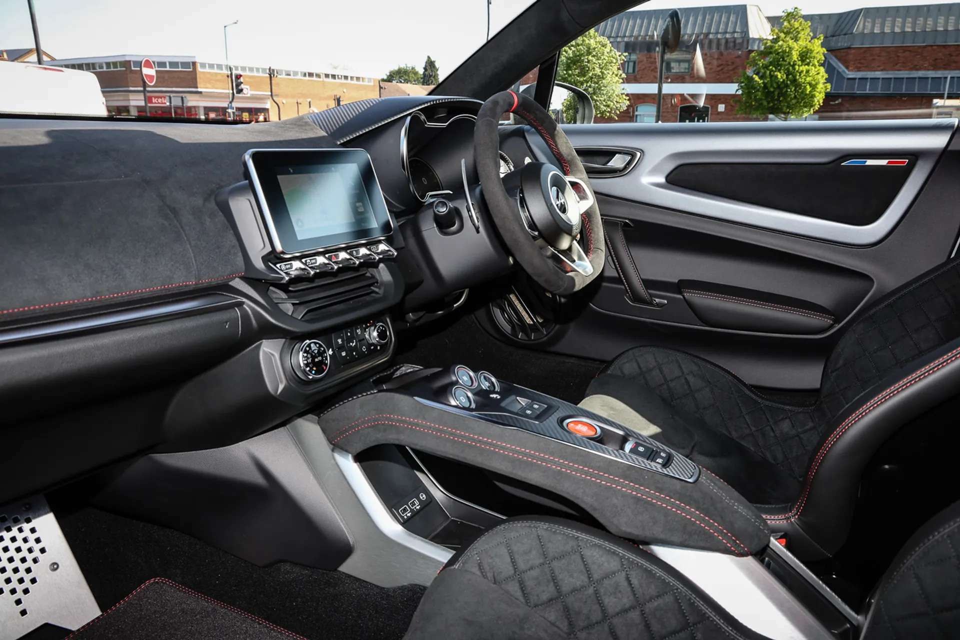 2025 ALPINE A110 2025 ALPINE A110