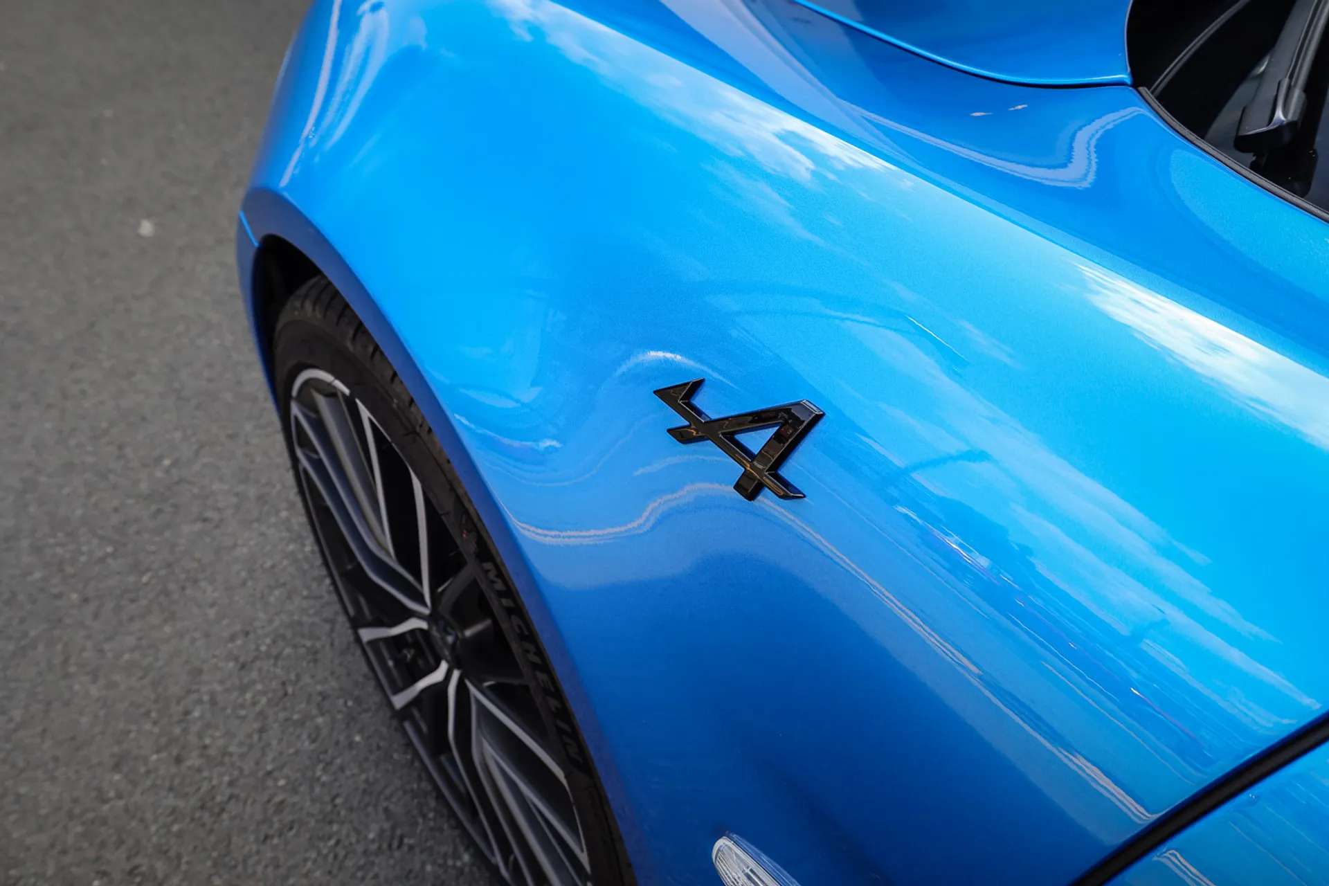 2024 ALPINE A110 2024 ALPINE A110