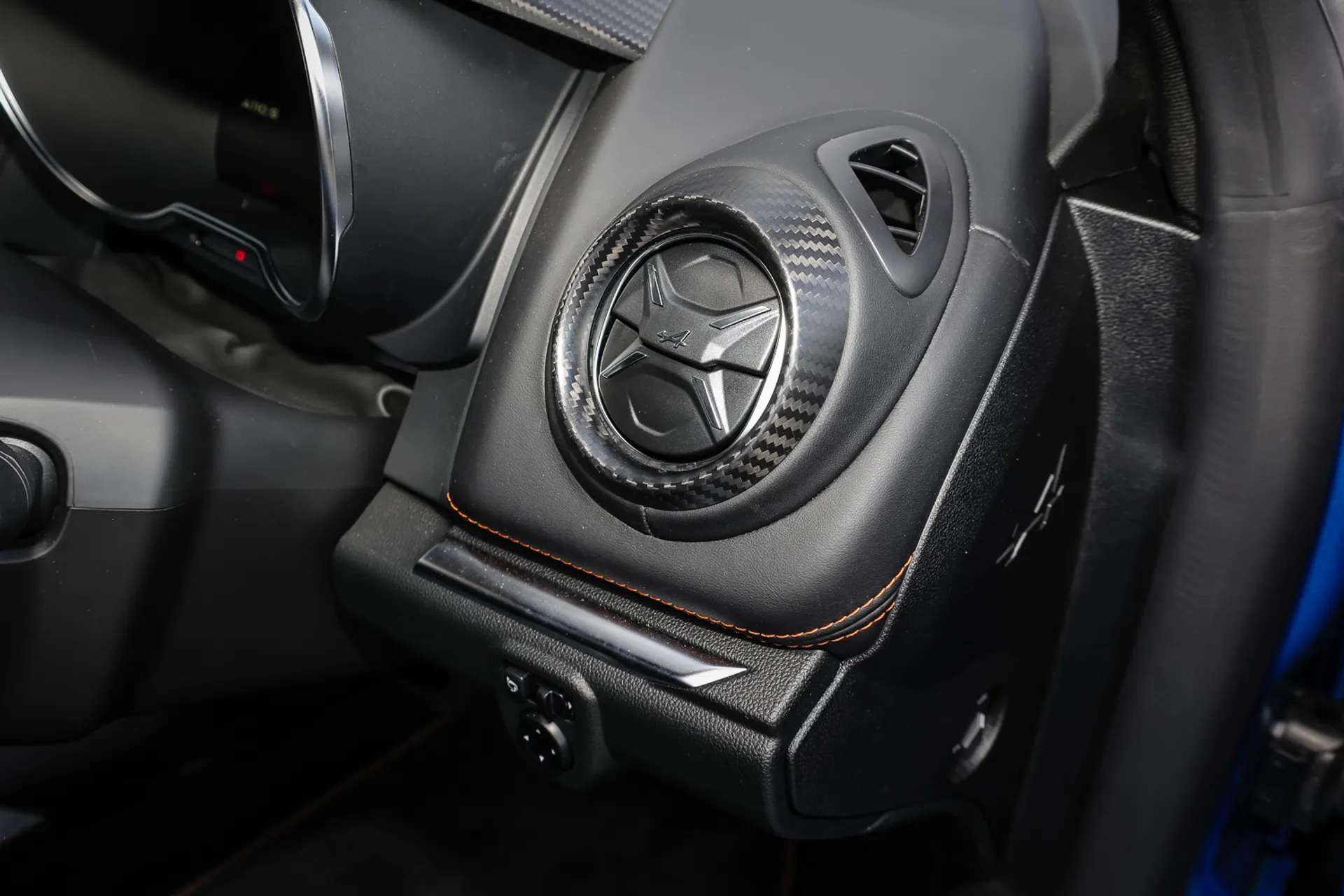 2024 ALPINE A110 2024 ALPINE A110