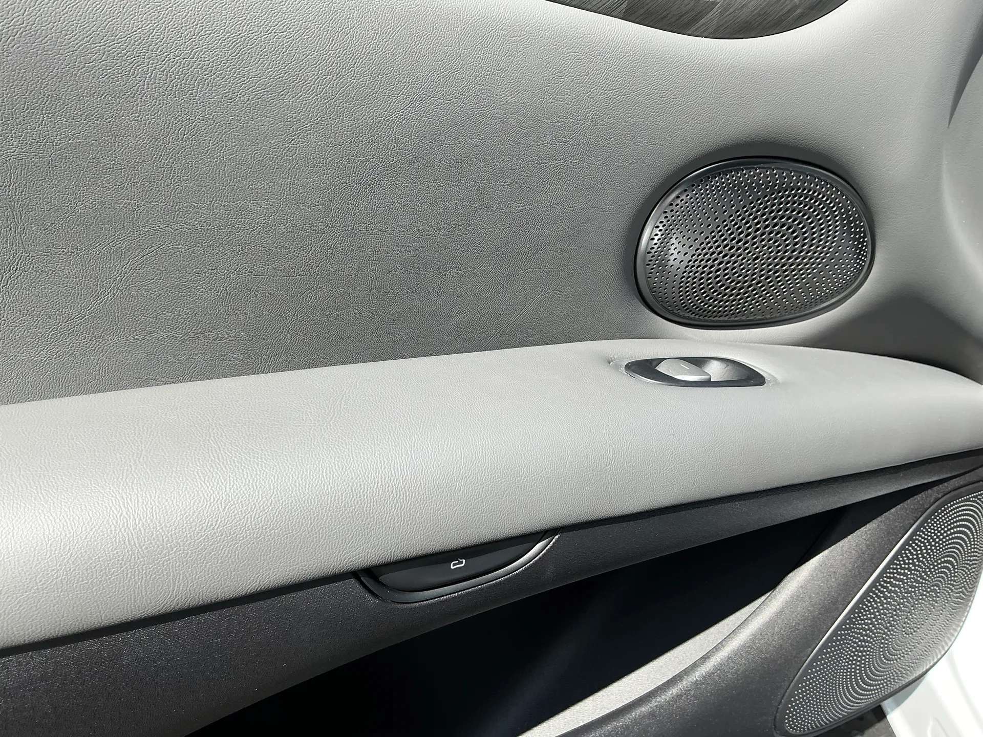 2026 MG IM5 2026 MG IM5