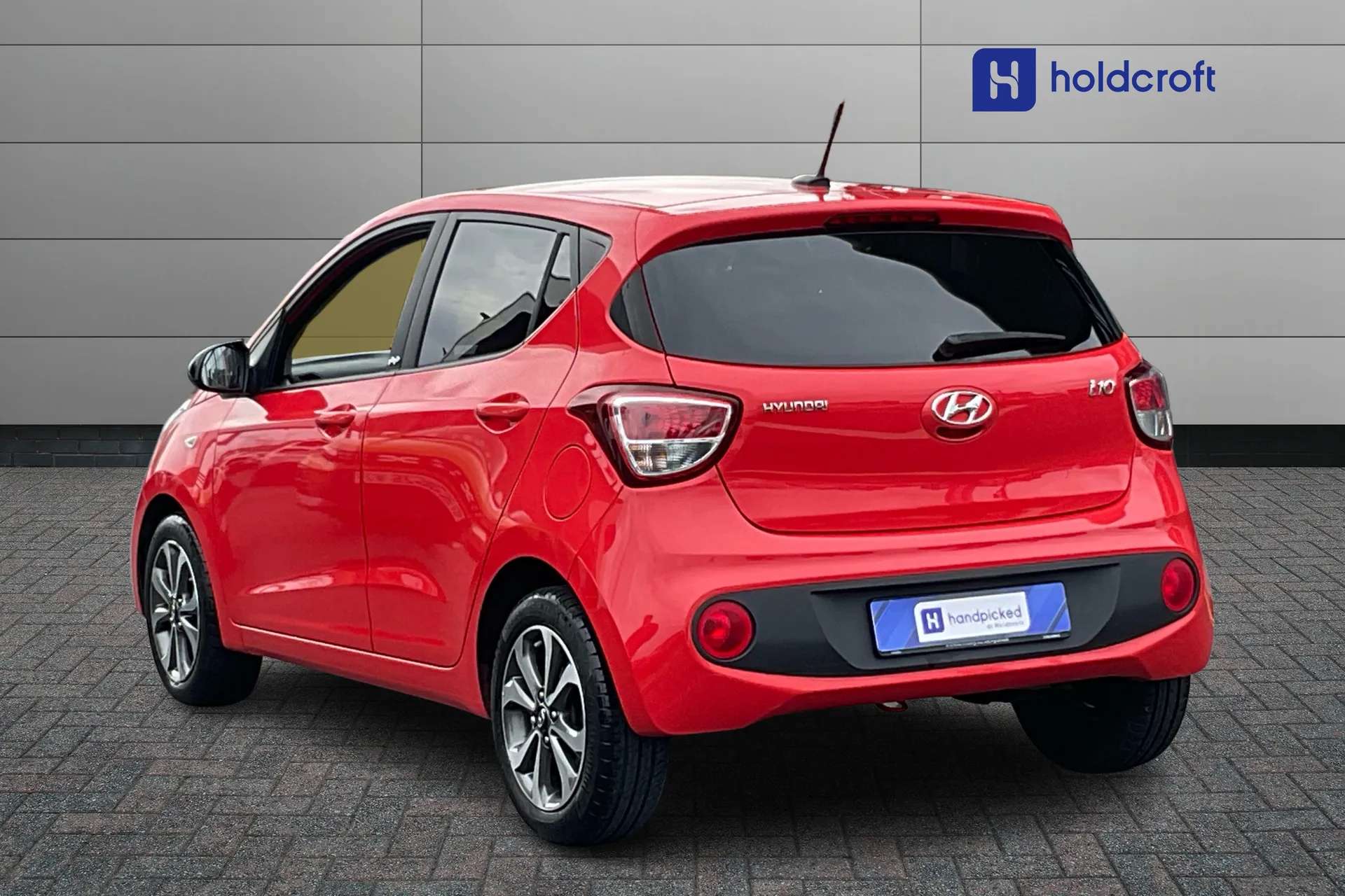 A 2019 HYUNDAI I10 1.0 Play 5dr A 2019 HYUNDAI I10 1.0 Play 5dr