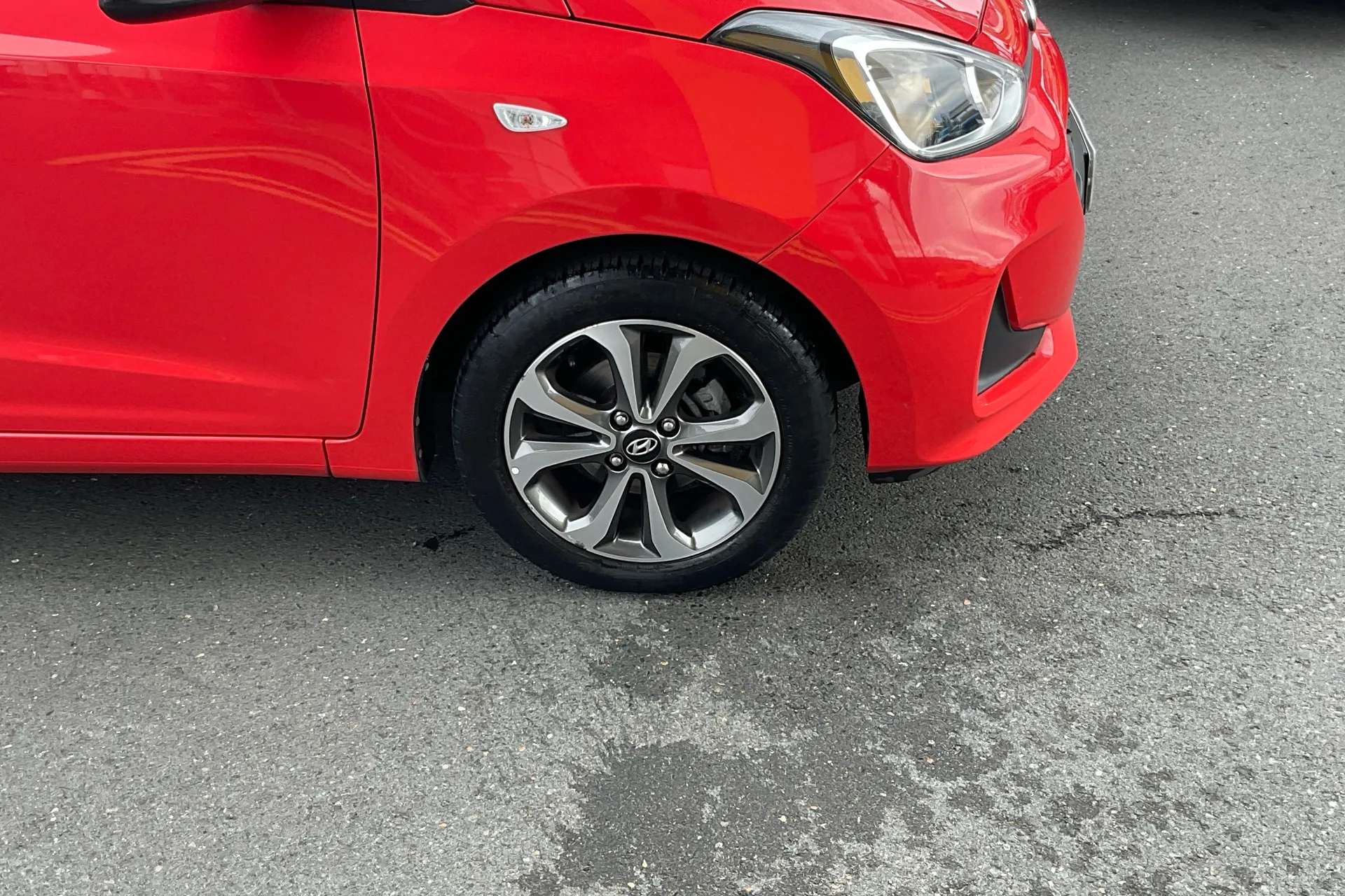 A 2019 HYUNDAI I10 1.0 Play 5dr A 2019 HYUNDAI I10 1.0 Play 5dr