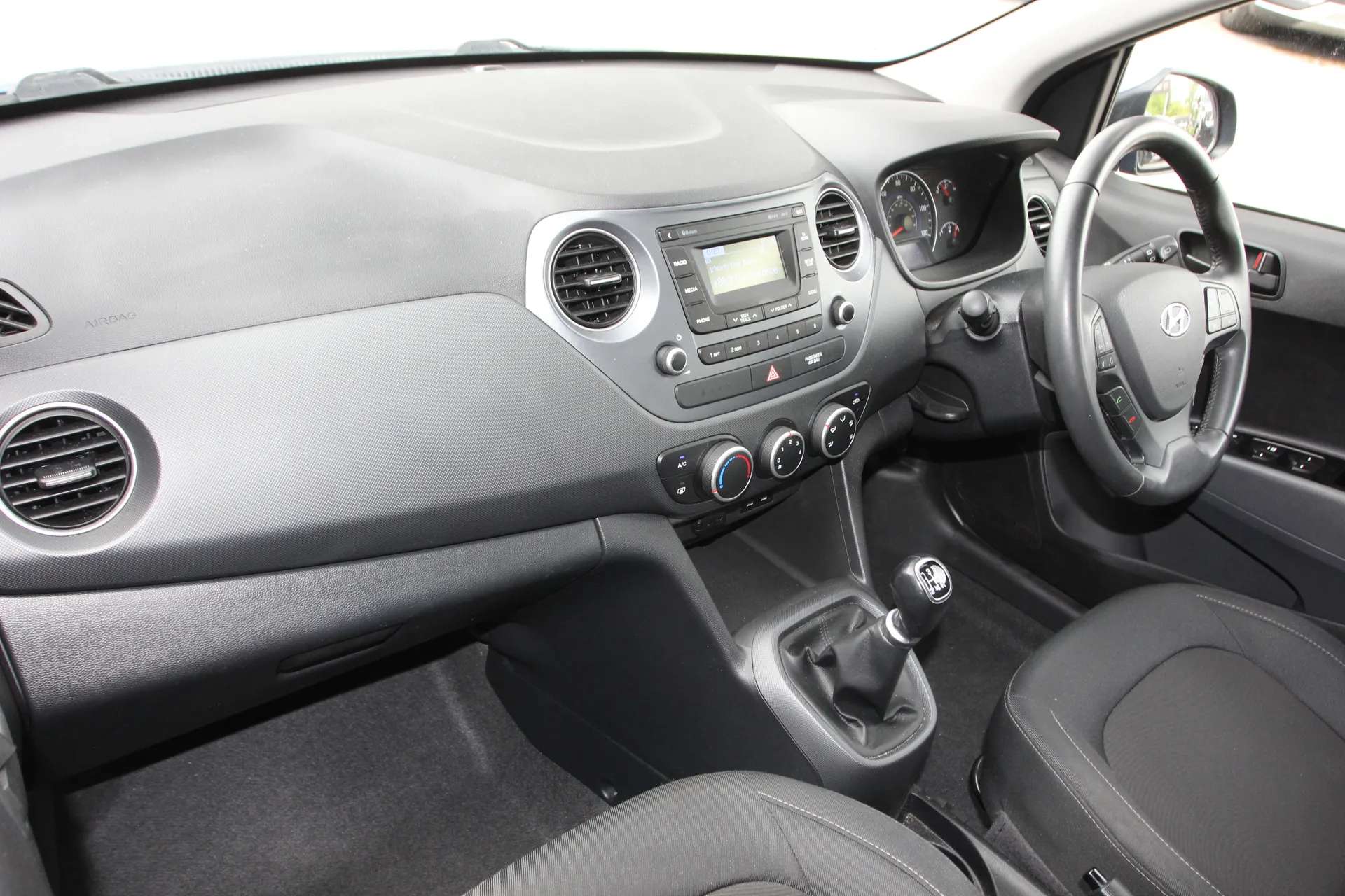 2018 HYUNDAI I10 2018 HYUNDAI I10