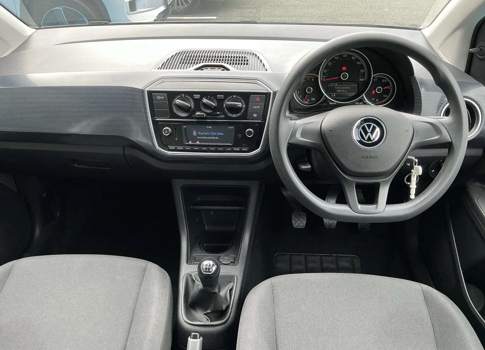 A 2022 VOLKSWAGEN UP 1.0 65PS Up 5dr A 2022 VOLKSWAGEN UP 1.0 65PS Up 5dr