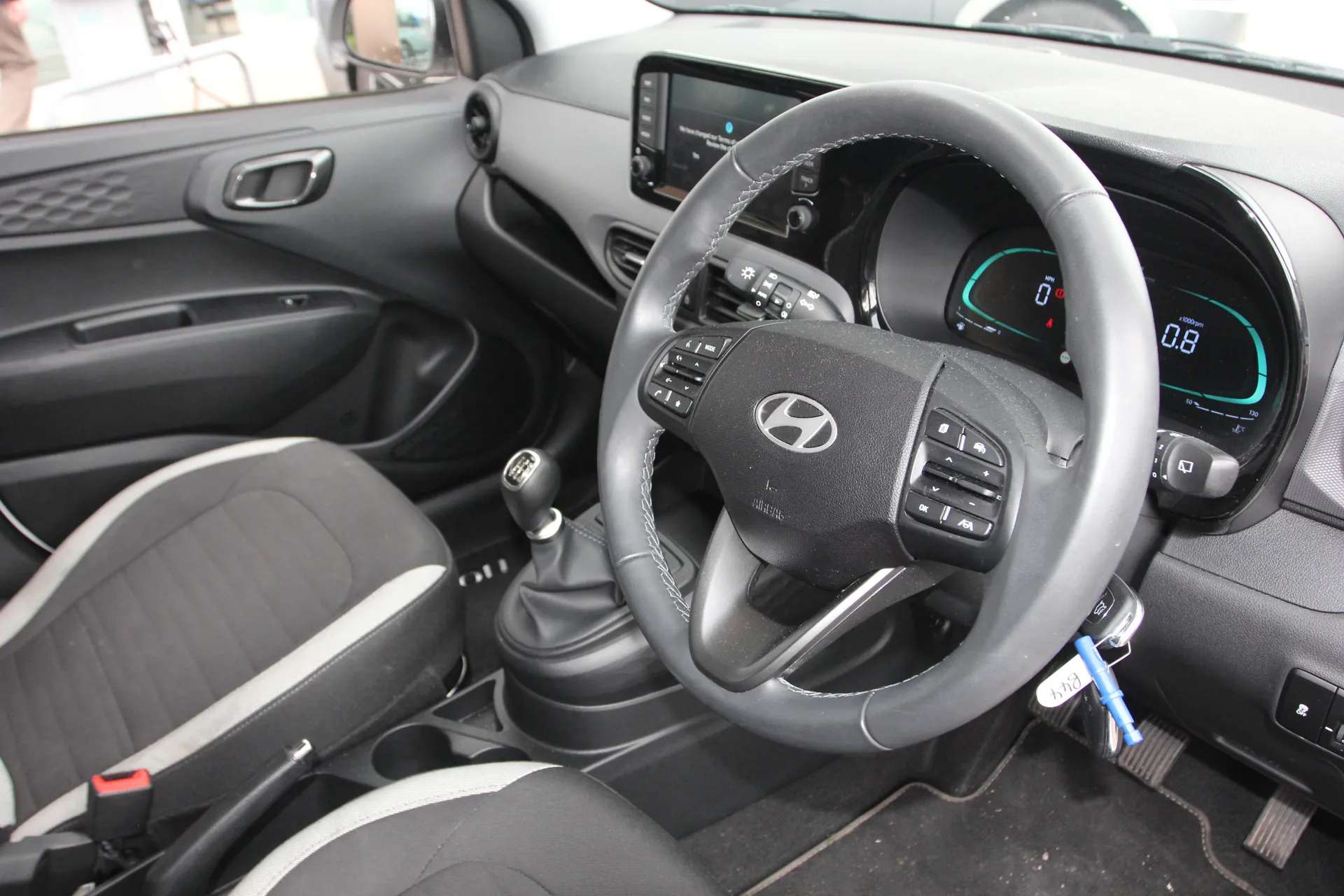 2024 HYUNDAI I10 2024 HYUNDAI I10
