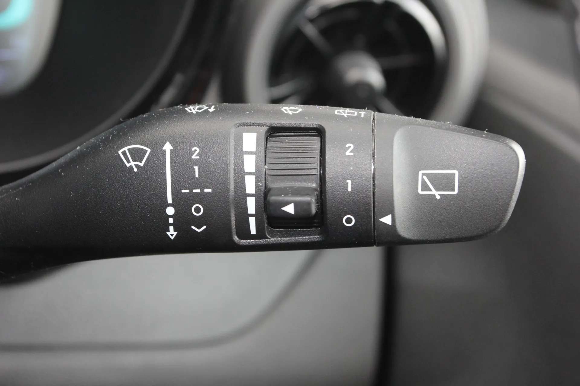 2024 HYUNDAI I10 2024 HYUNDAI I10