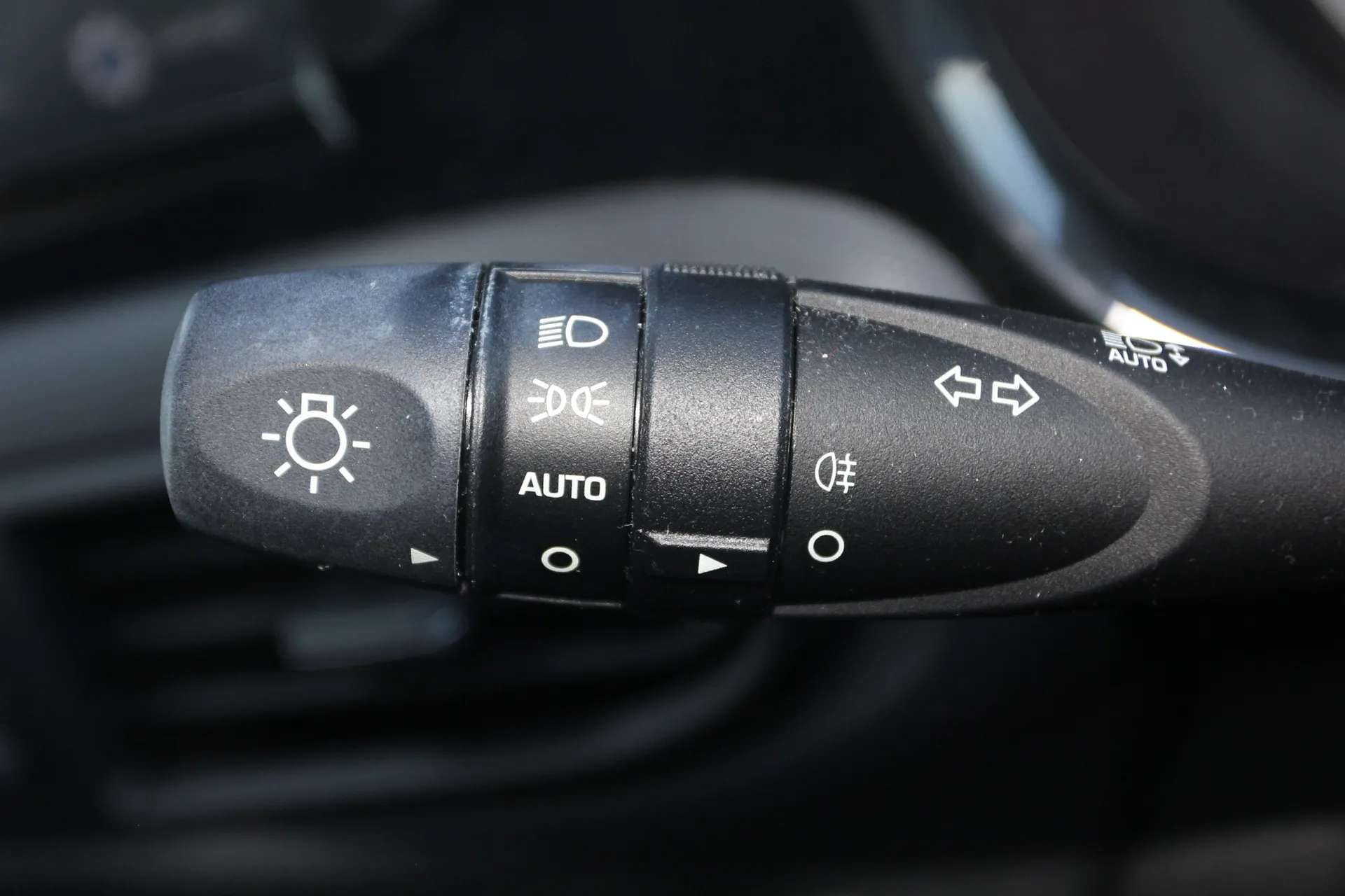 2023 HYUNDAI I10 2023 HYUNDAI I10