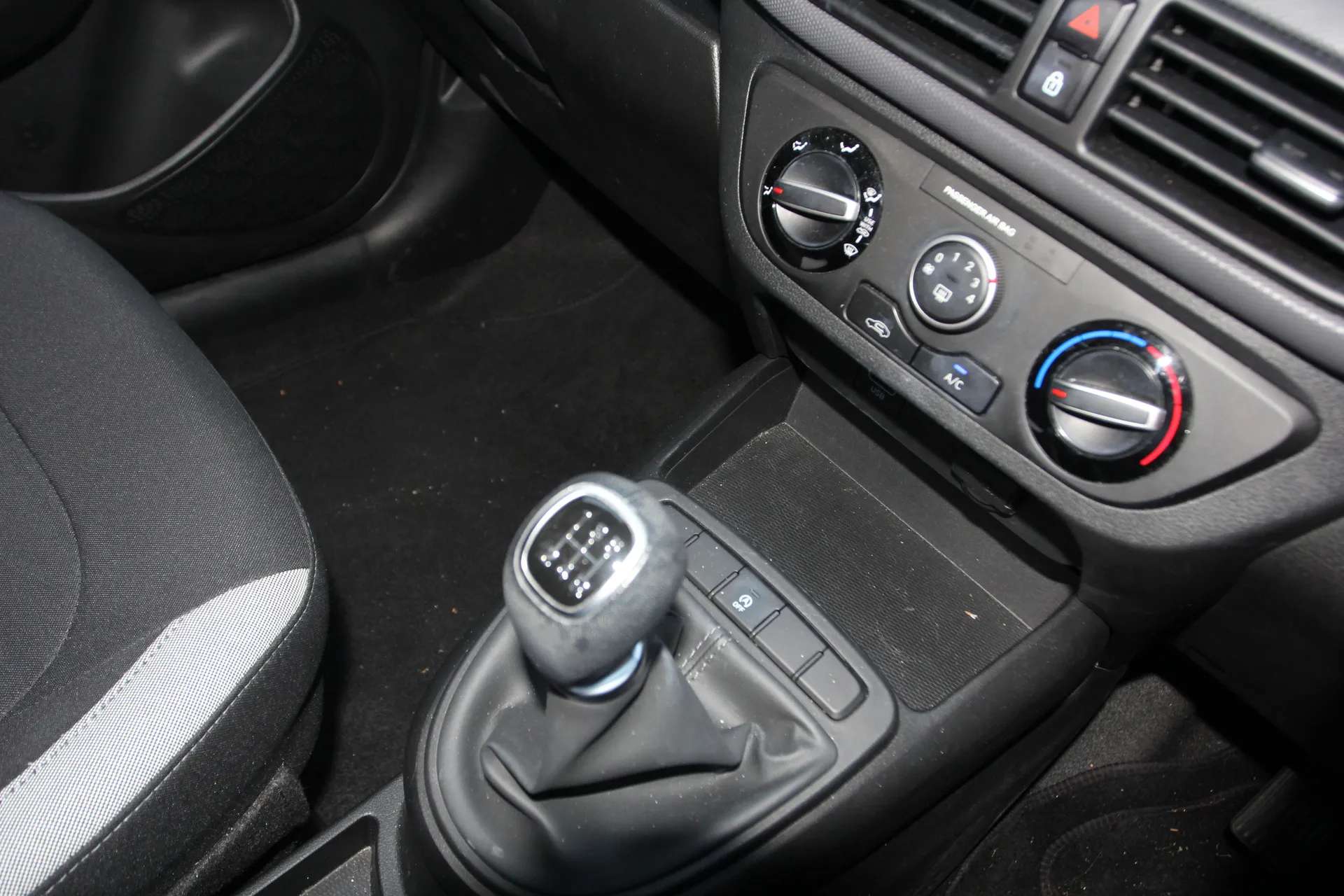 2023 HYUNDAI I10 2023 HYUNDAI I10