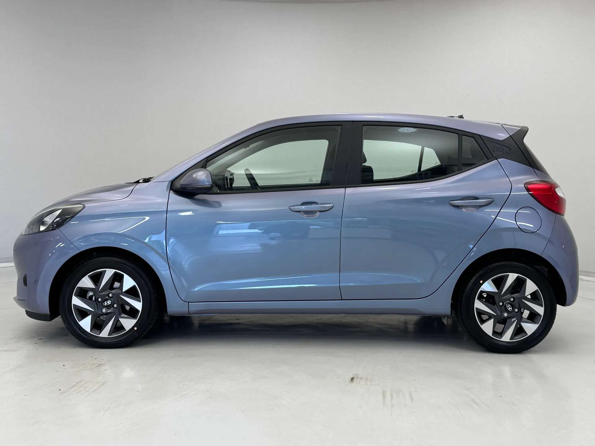 2024 HYUNDAI I10 2024 HYUNDAI I10