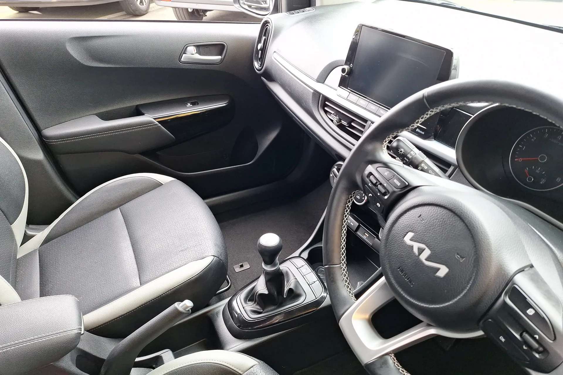 2023 KIA PICANTO 2023 KIA PICANTO