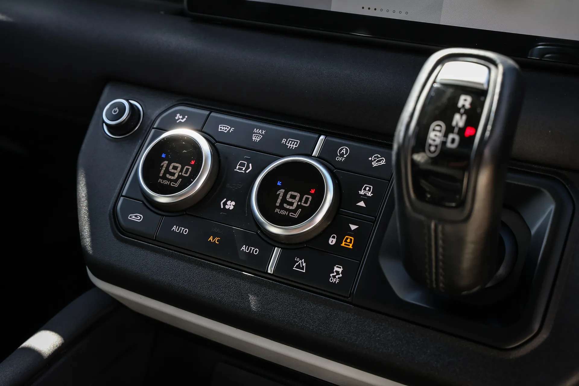 2020 LAND ROVER DEFENDER 2020 LAND ROVER DEFENDER