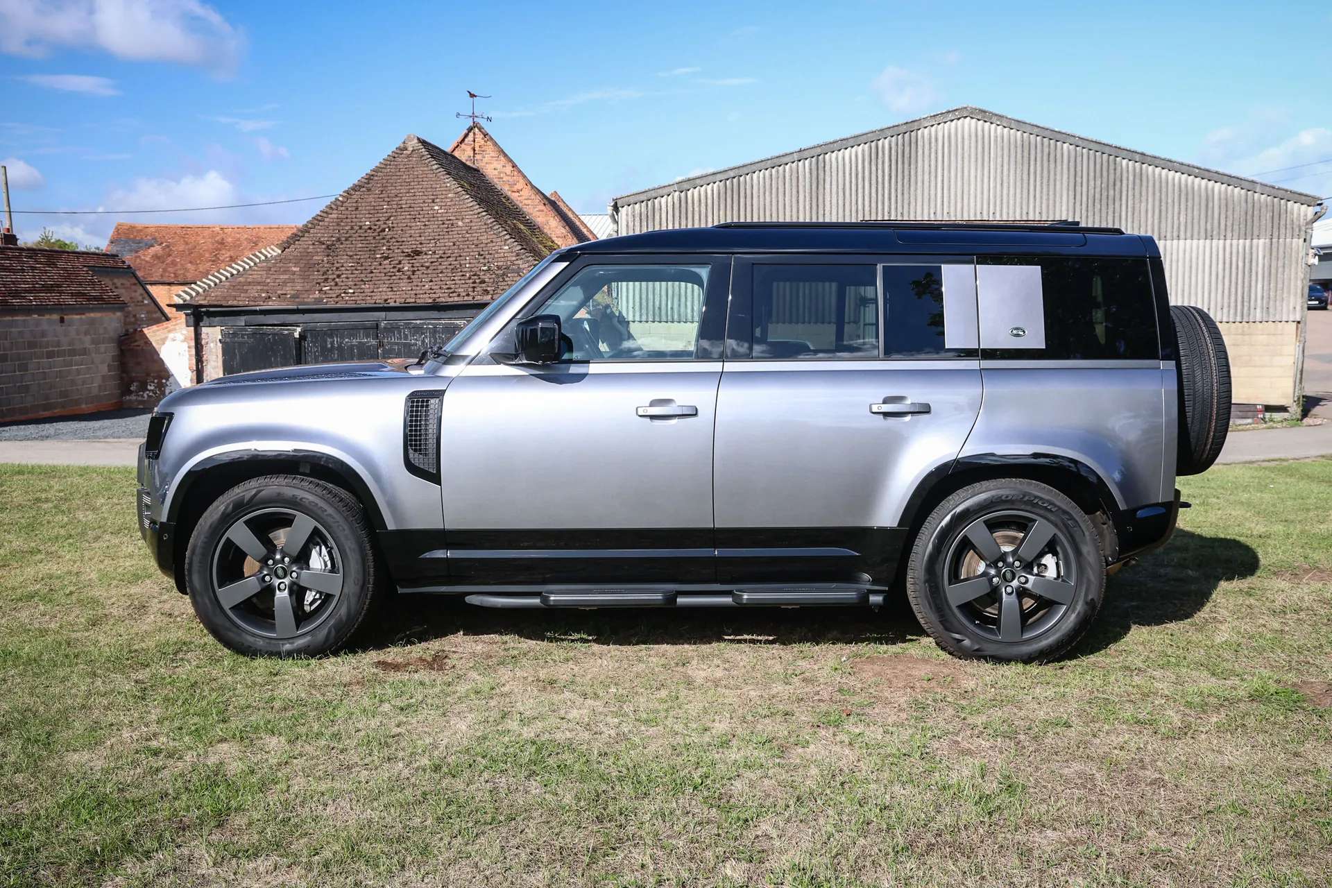 2024 LAND ROVER DEFENDER 2024 LAND ROVER DEFENDER