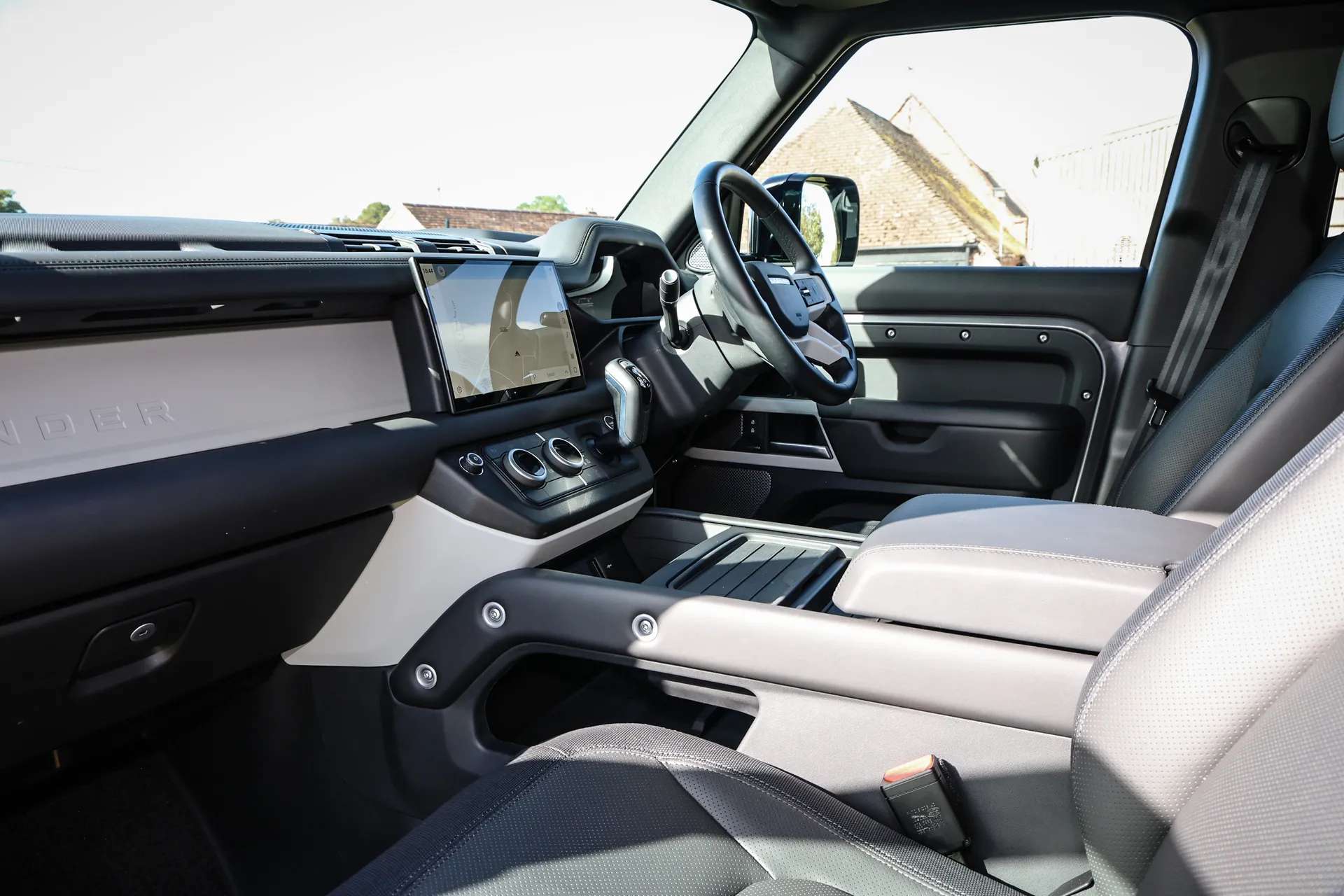 2024 LAND ROVER DEFENDER 2024 LAND ROVER DEFENDER