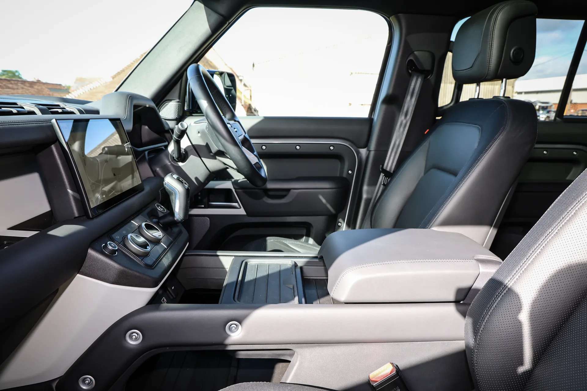 2024 LAND ROVER DEFENDER 2024 LAND ROVER DEFENDER