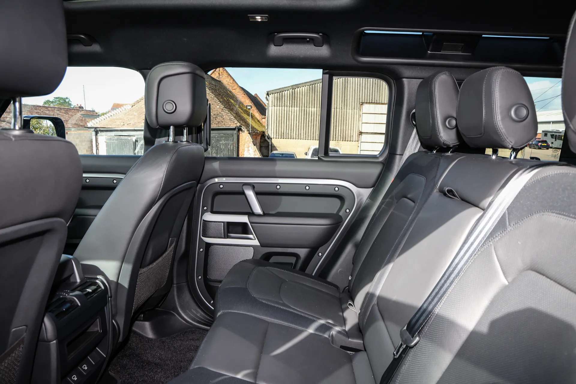 2024 LAND ROVER DEFENDER 2024 LAND ROVER DEFENDER