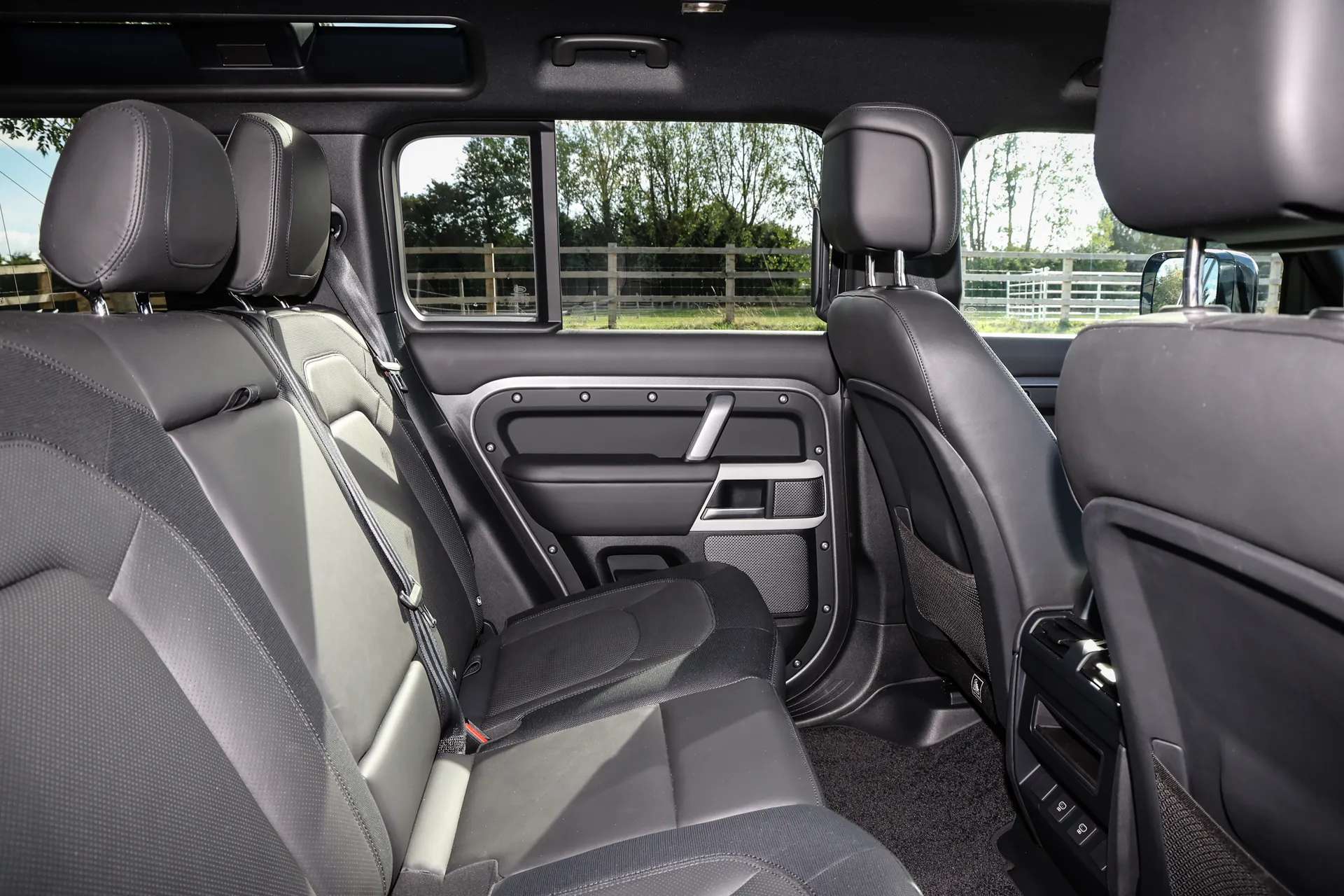 2024 LAND ROVER DEFENDER 2024 LAND ROVER DEFENDER