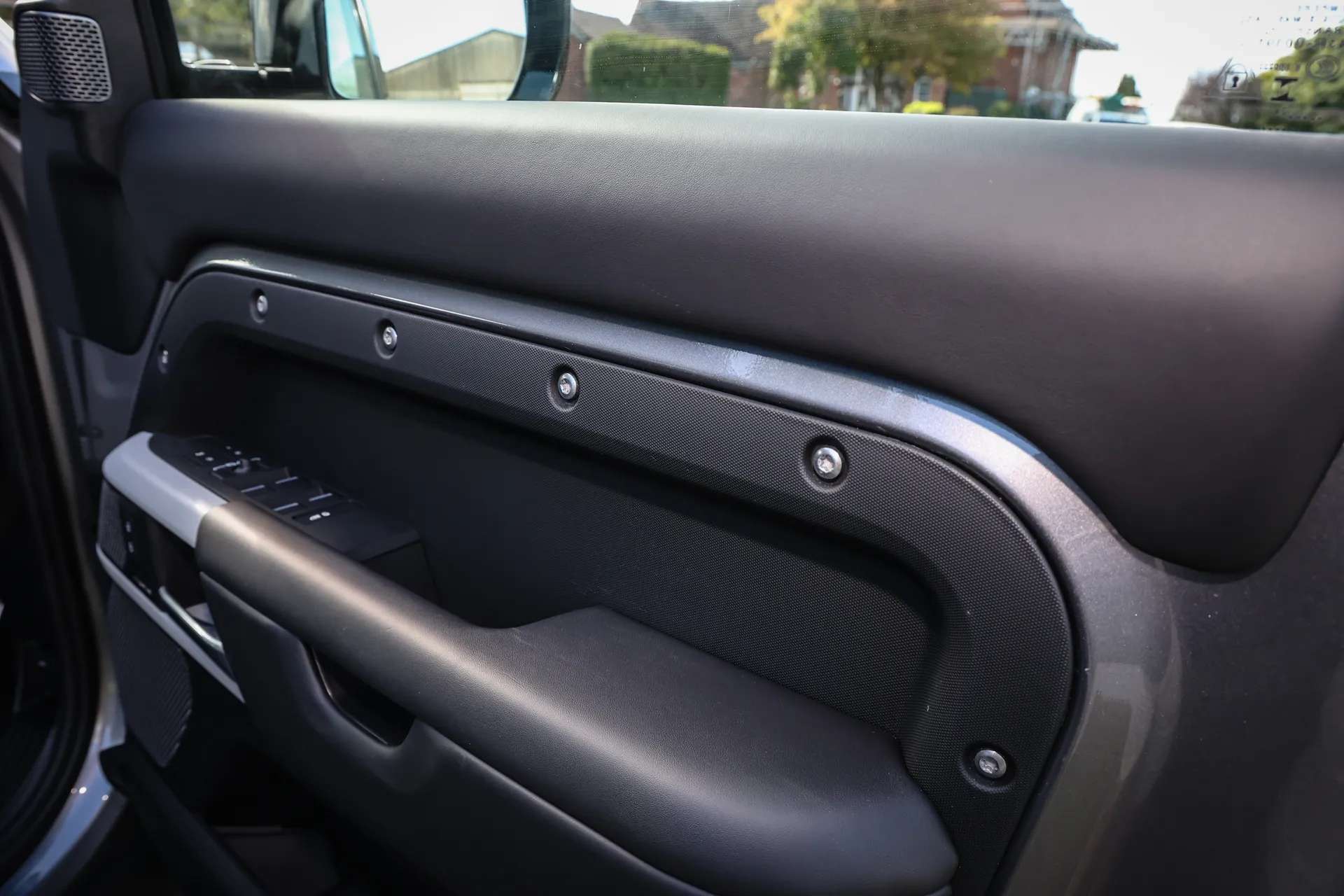 2024 LAND ROVER DEFENDER 2024 LAND ROVER DEFENDER