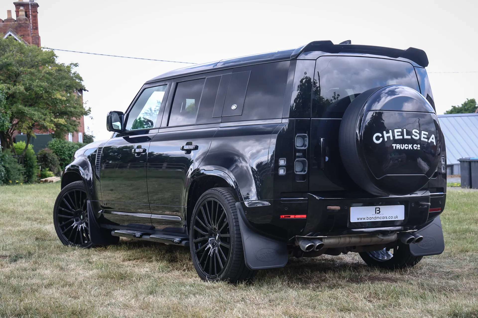 A 2022 LAND ROVER DEFENDER 5.0 P525 V8 110 5dr Auto A 2022 LAND ROVER DEFENDER 5.0 P525 V8 110 5dr Auto