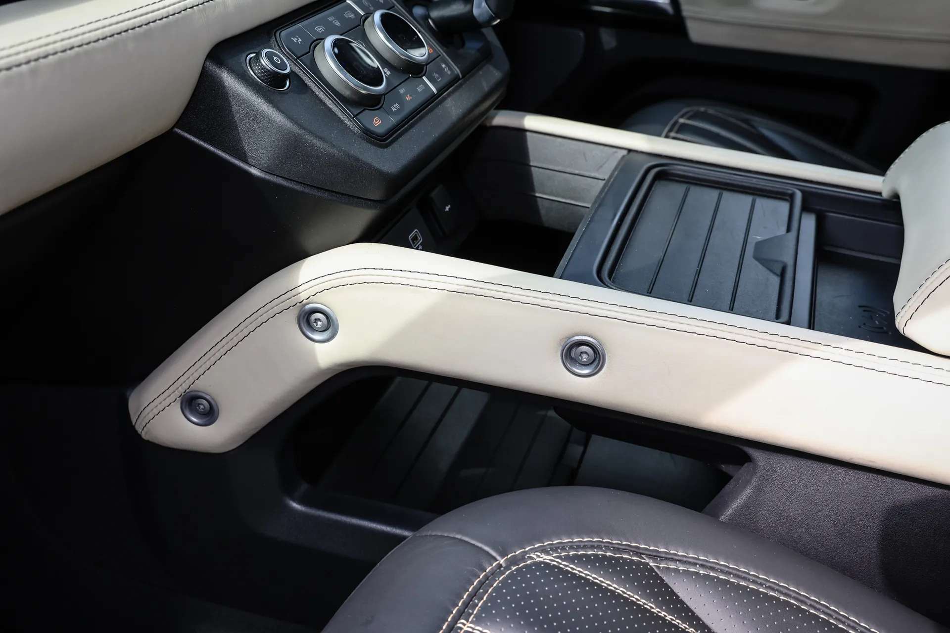 2022 LAND ROVER DEFENDER 2022 LAND ROVER DEFENDER