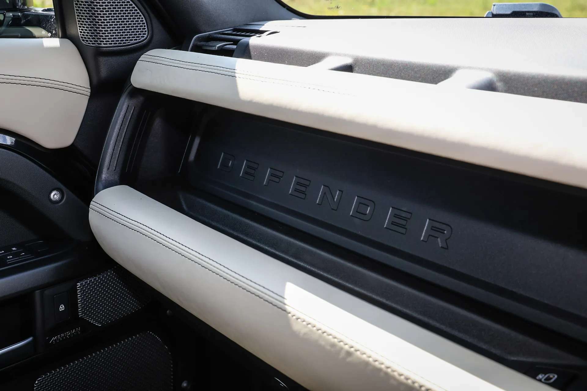 2022 LAND ROVER DEFENDER 2022 LAND ROVER DEFENDER