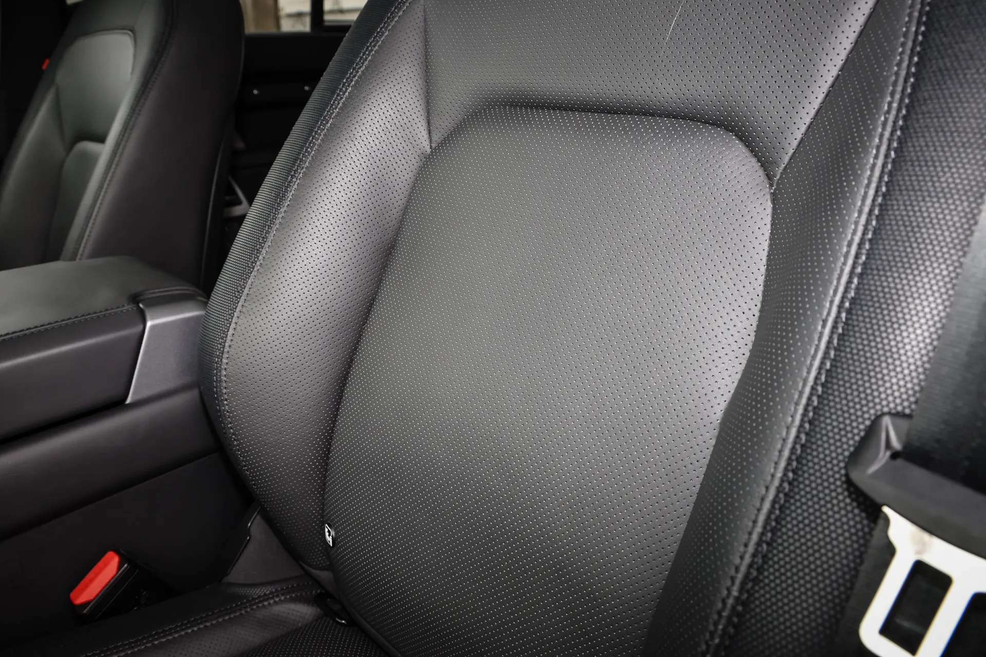 2024 LAND ROVER DEFENDER 2024 LAND ROVER DEFENDER