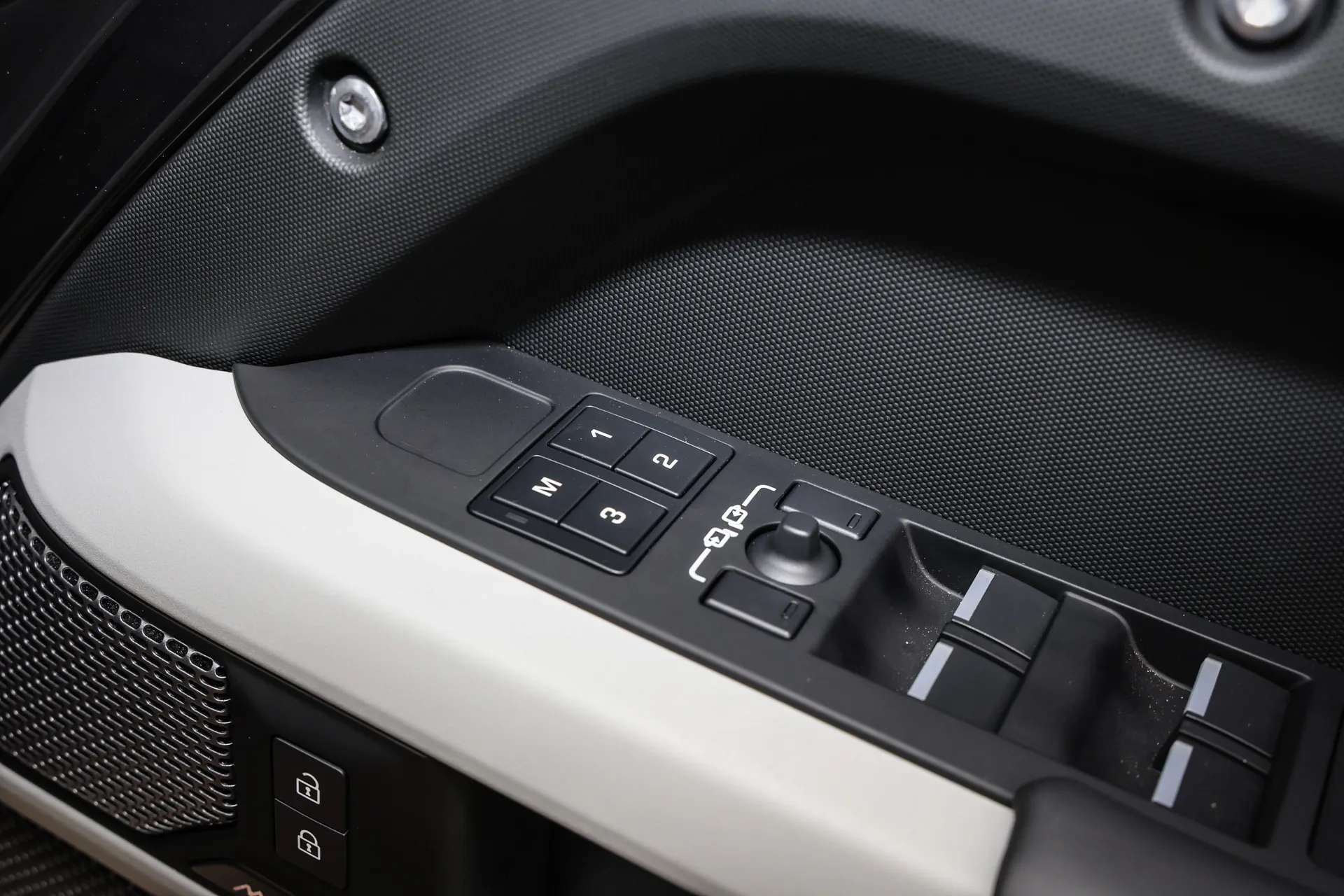 2024 LAND ROVER DEFENDER 2024 LAND ROVER DEFENDER