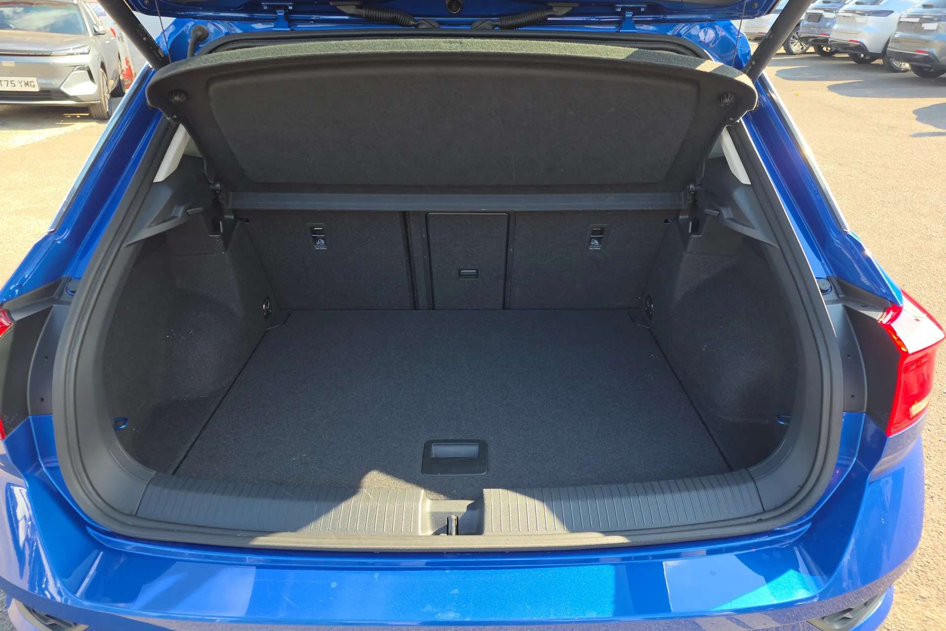 2021 VOLKSWAGEN T-ROC 2021 VOLKSWAGEN T-ROC