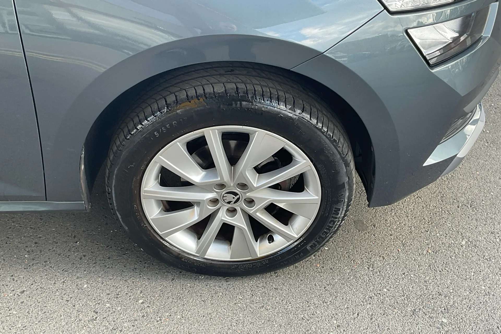 A 2021 SKODA KAMIQ 1.0 TSI 110 SE 5dr DSG A 2021 SKODA KAMIQ 1.0 TSI 110 SE 5dr DSG