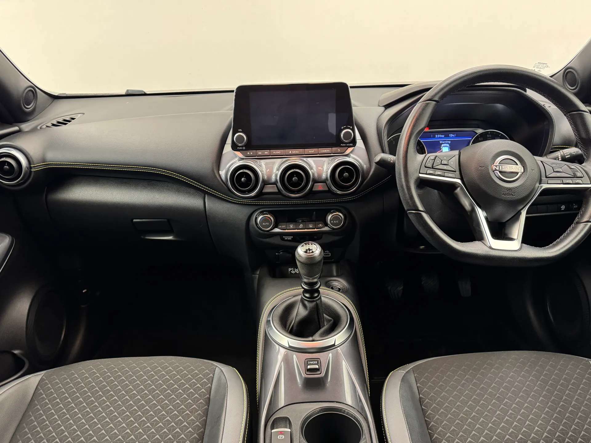 A 2022 NISSAN JUKE 1.0 DiG-T 114 Kiiro 5dr A 2022 NISSAN JUKE 1.0 DiG-T 114 Kiiro 5dr