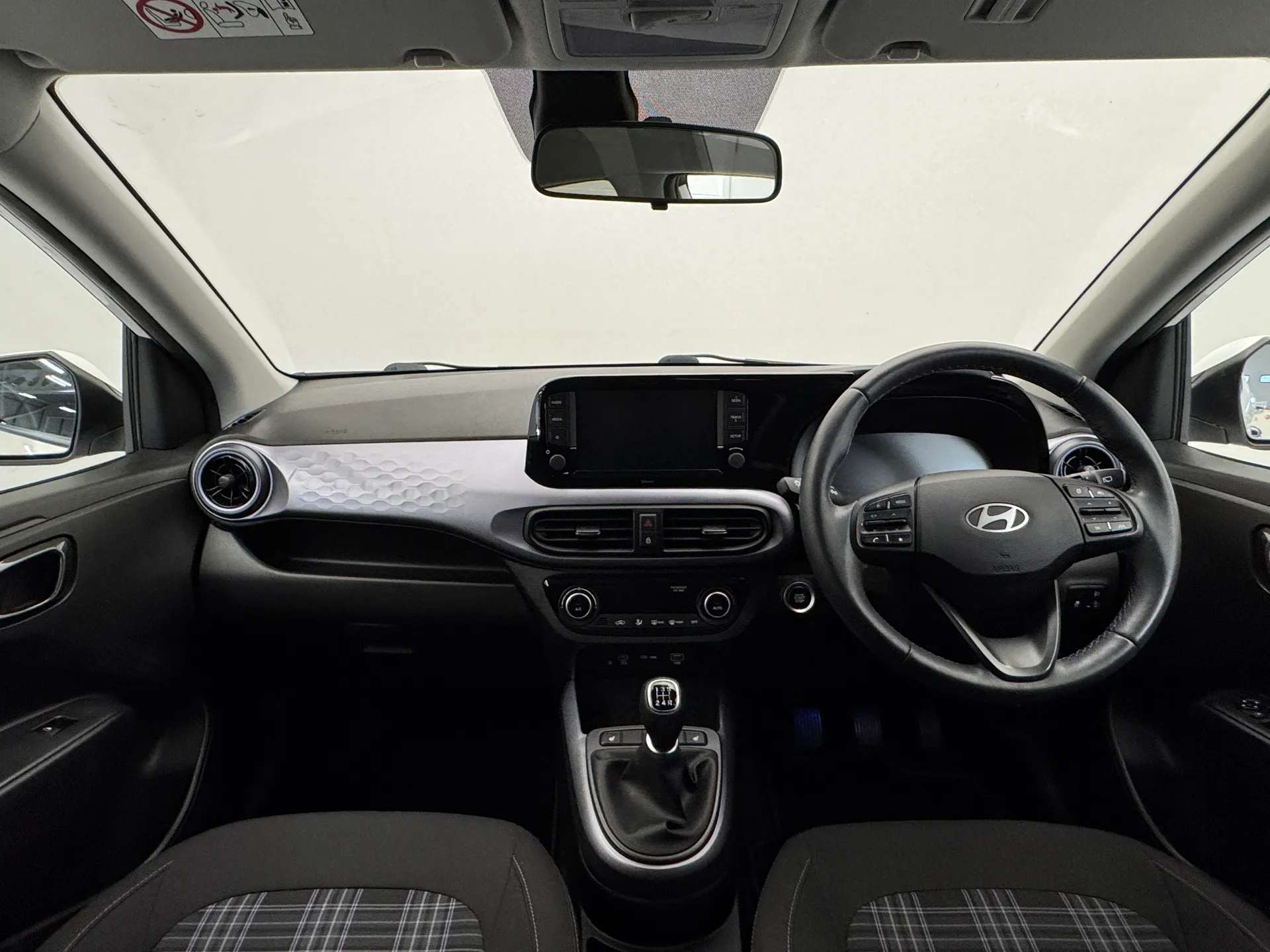 A 2023 HYUNDAI I10 1.2 Premium 5dr A 2023 HYUNDAI I10 1.2 Premium 5dr