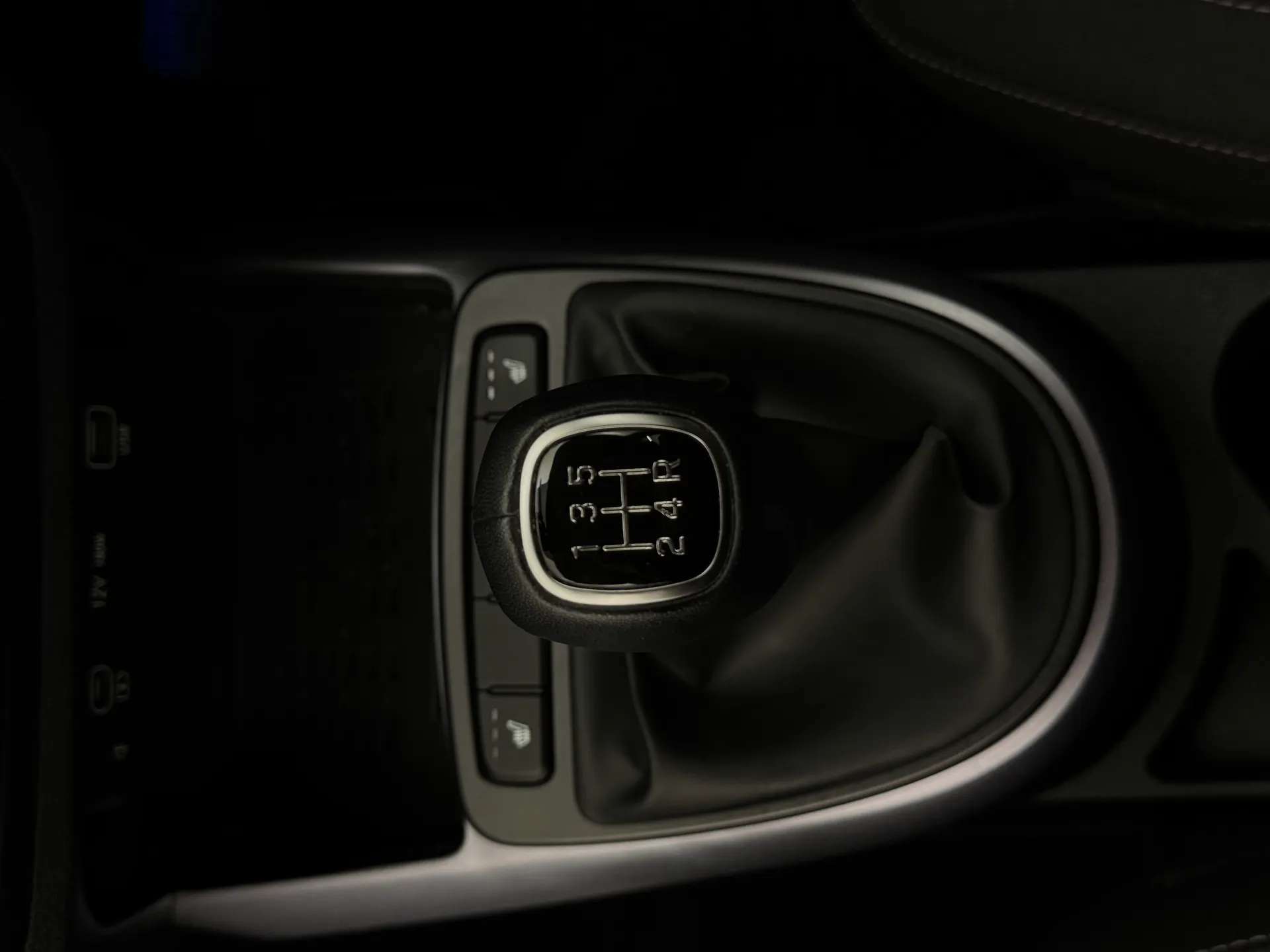 2023 HYUNDAI I10 2023 HYUNDAI I10