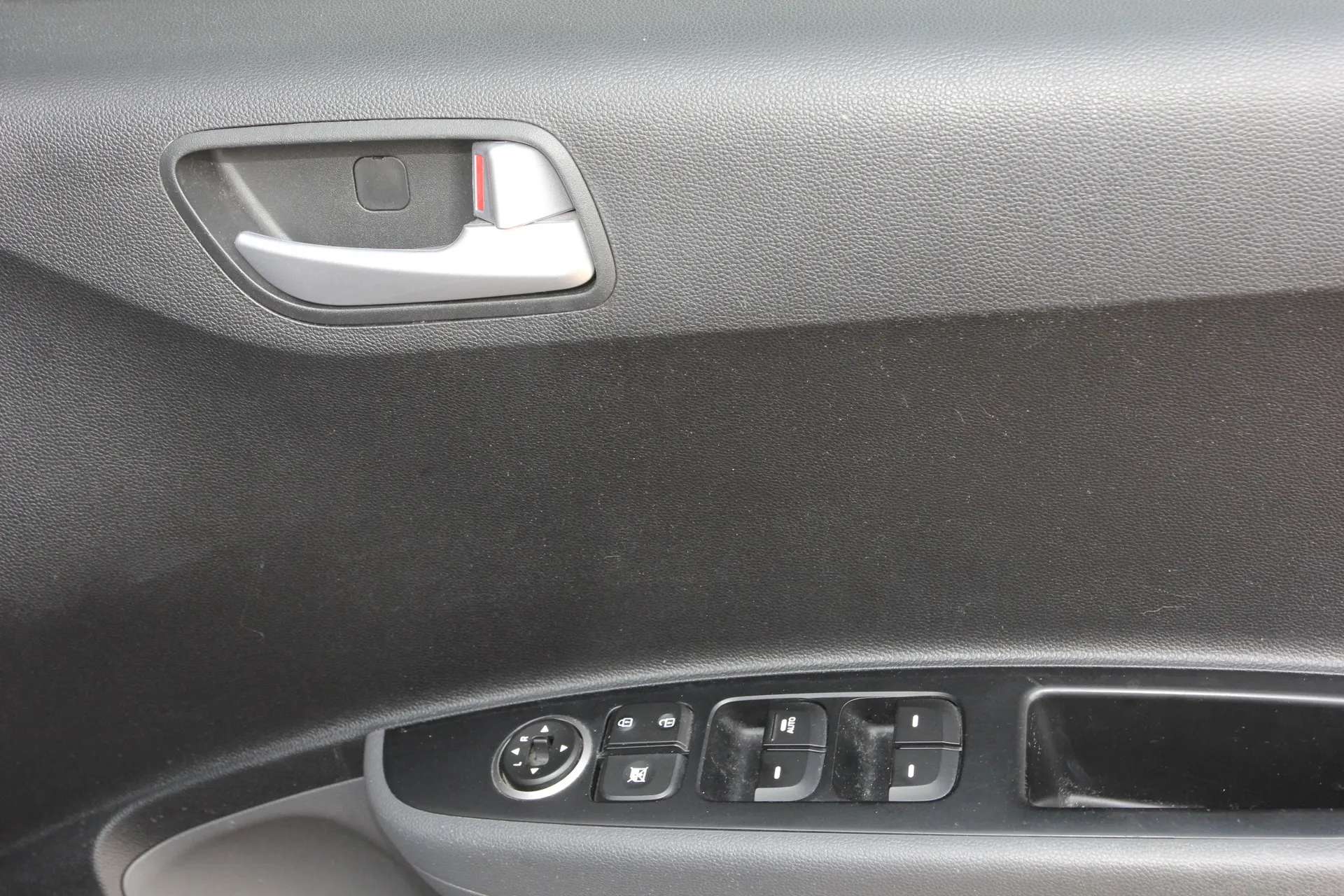 2018 HYUNDAI I10 2018 HYUNDAI I10