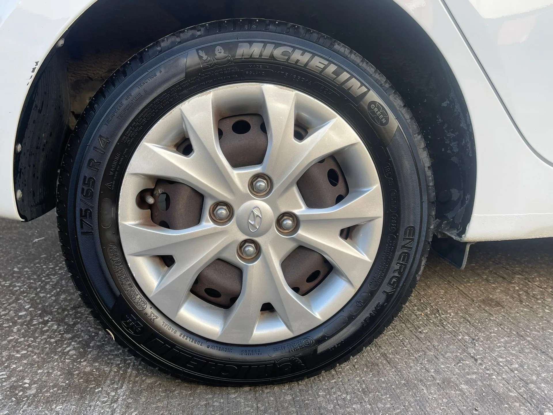 2016 HYUNDAI I10 2016 HYUNDAI I10