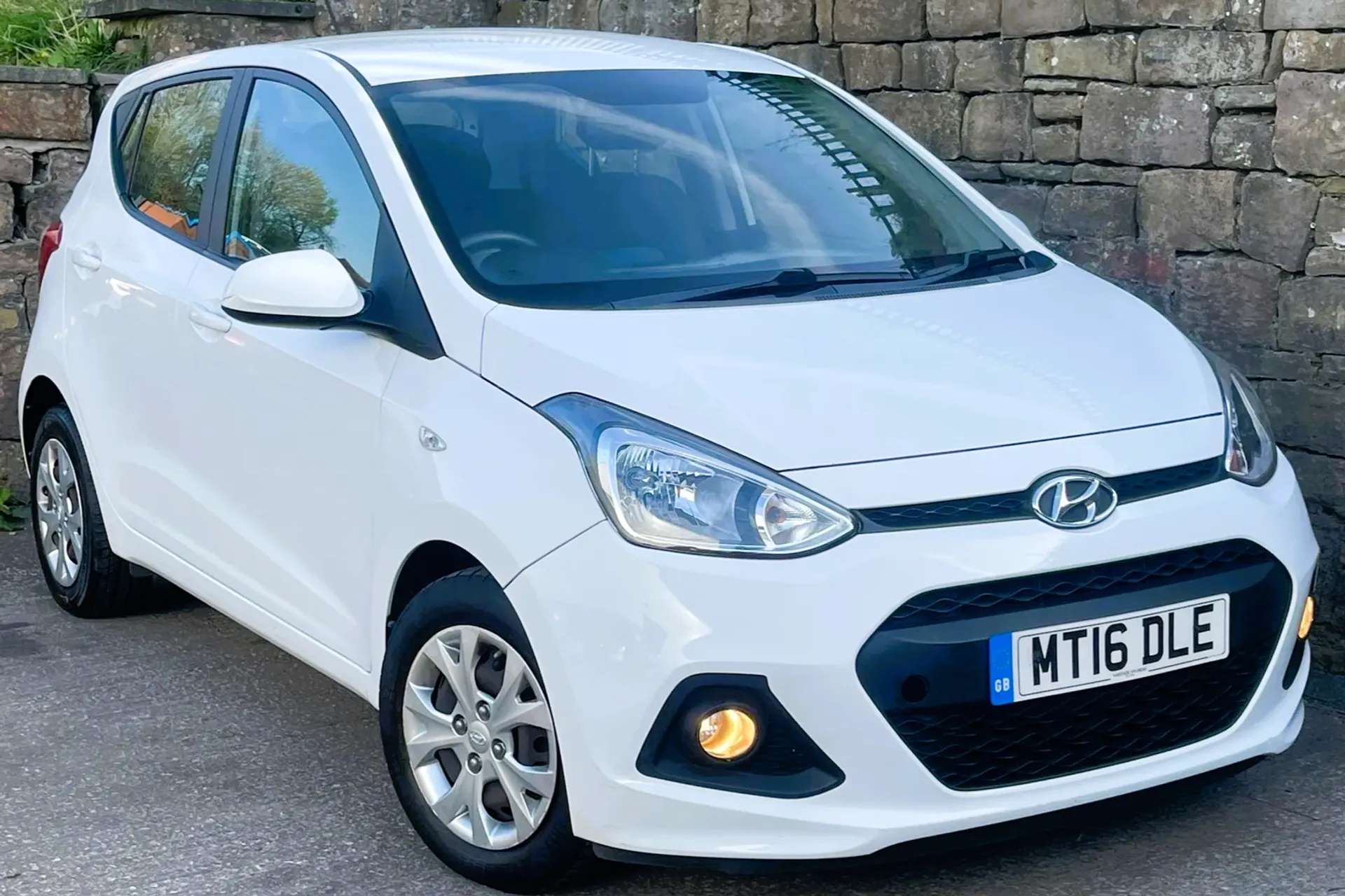 A 2016 HYUNDAI I10 1.2 SE 5dr Auto A 2016 HYUNDAI I10 1.2 SE 5dr Auto