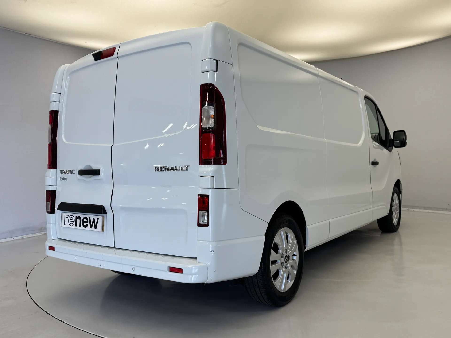 2024 RENAULT TRAFIC 2024 RENAULT TRAFIC