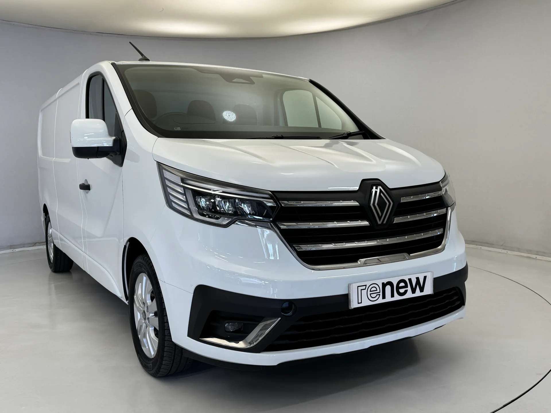 2024 RENAULT TRAFIC 2024 RENAULT TRAFIC