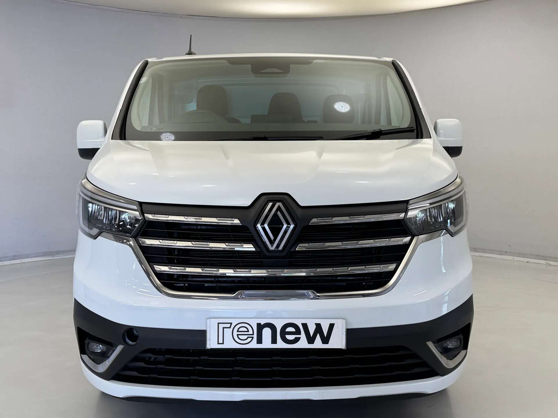 2024 RENAULT TRAFIC 2024 RENAULT TRAFIC