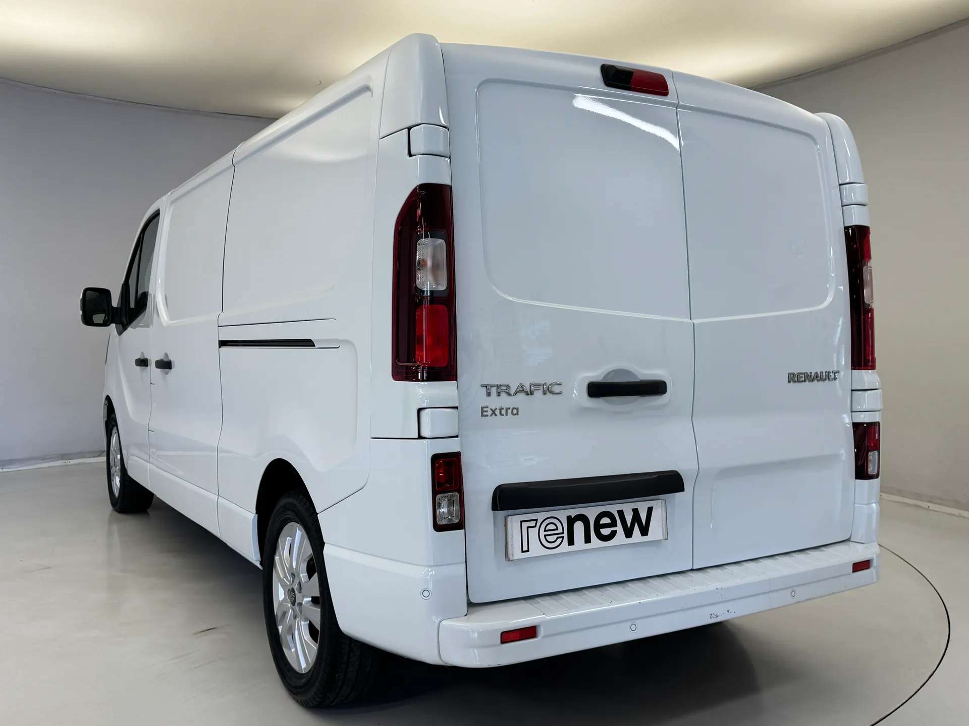 2024 RENAULT TRAFIC 2024 RENAULT TRAFIC