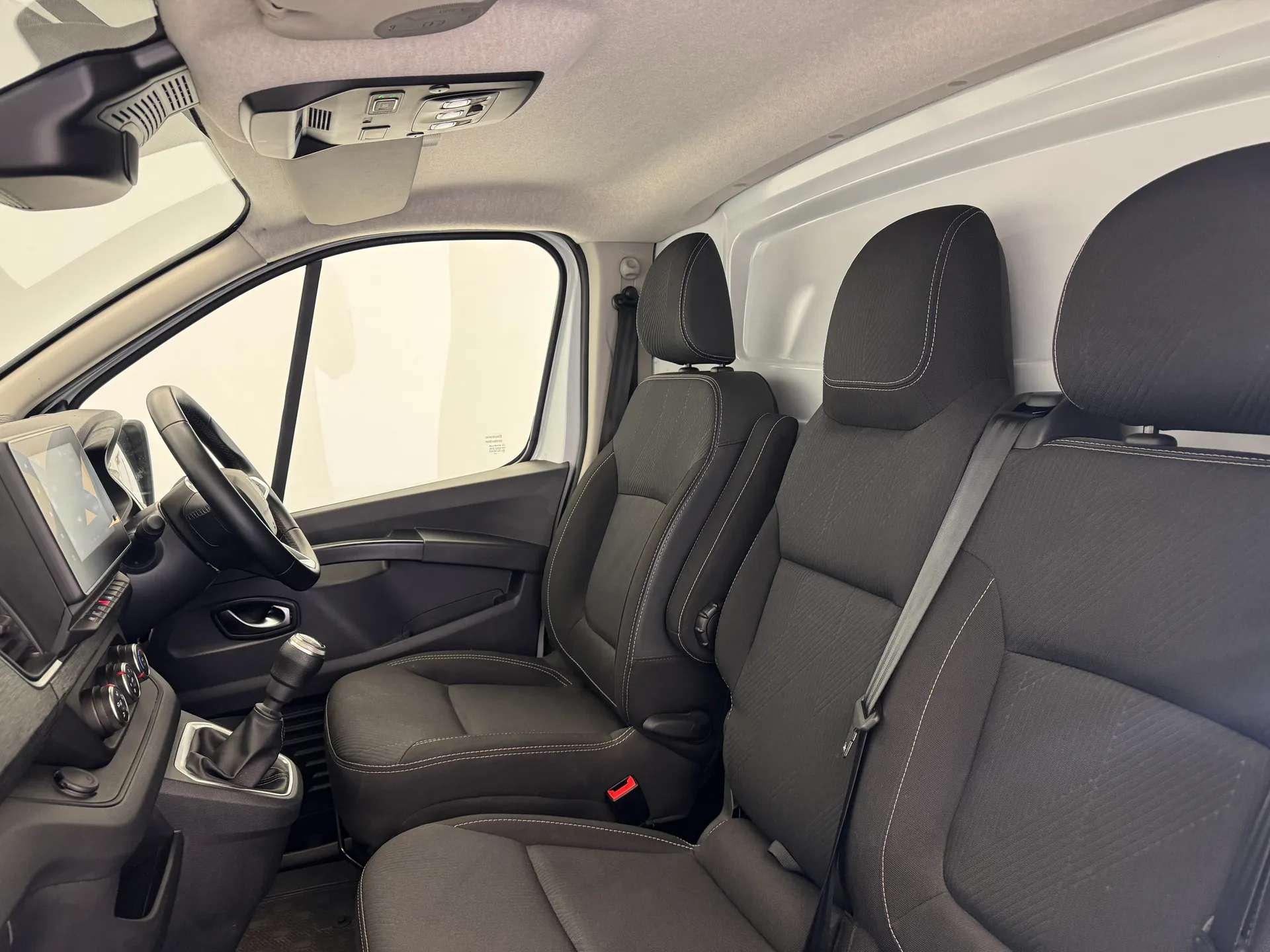 2024 RENAULT TRAFIC 2024 RENAULT TRAFIC
