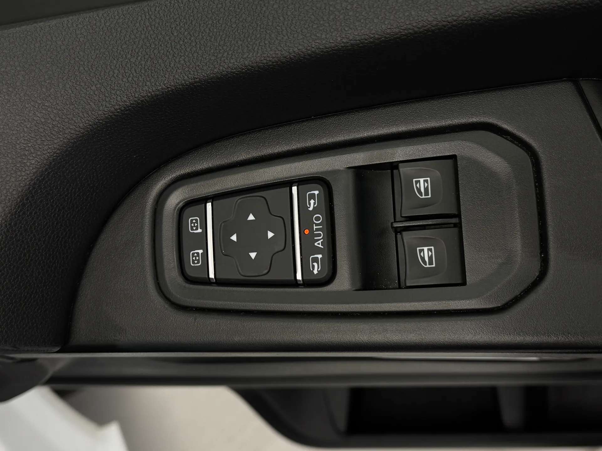 2024 RENAULT TRAFIC 2024 RENAULT TRAFIC