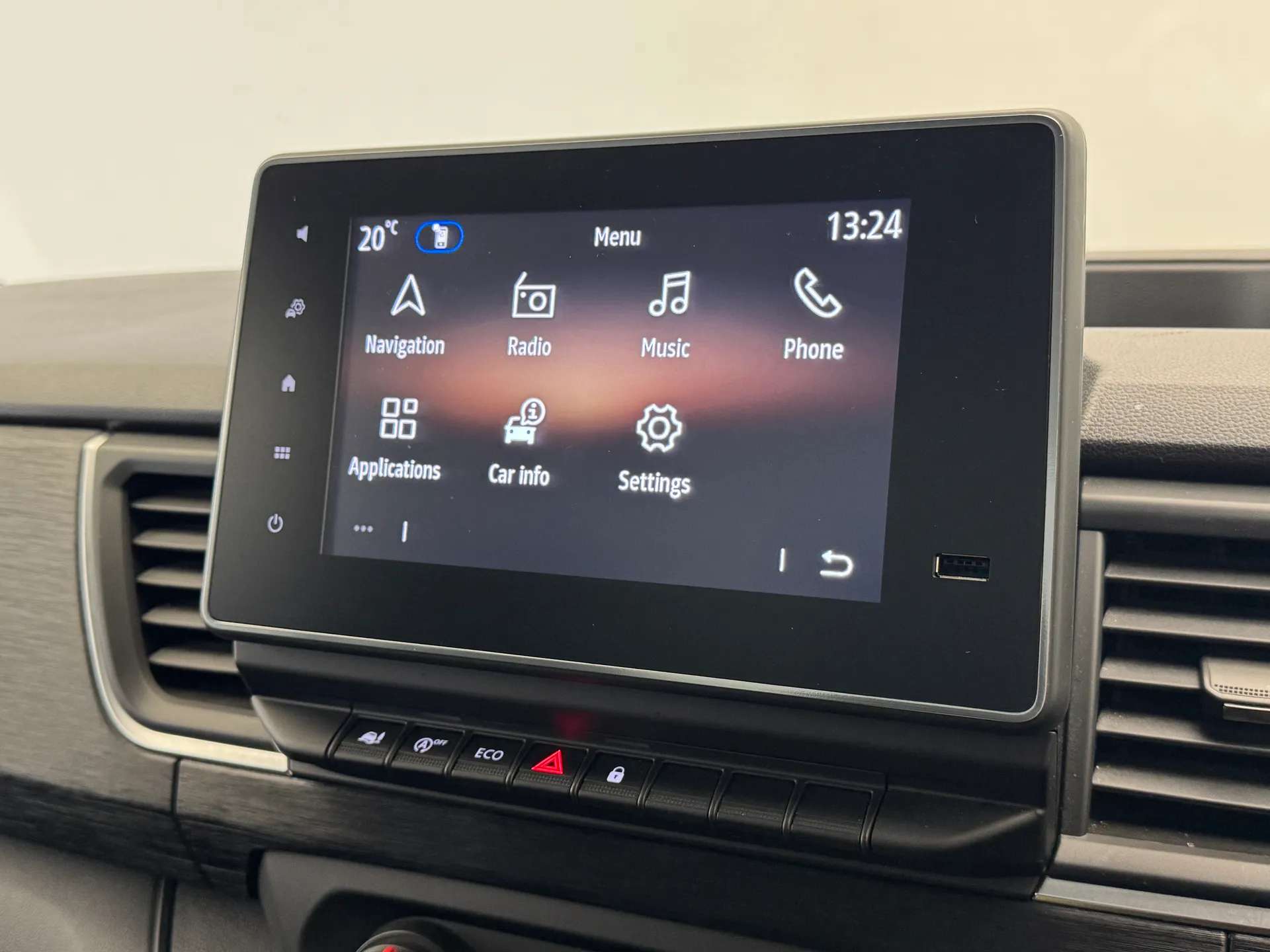 2024 RENAULT TRAFIC 2024 RENAULT TRAFIC