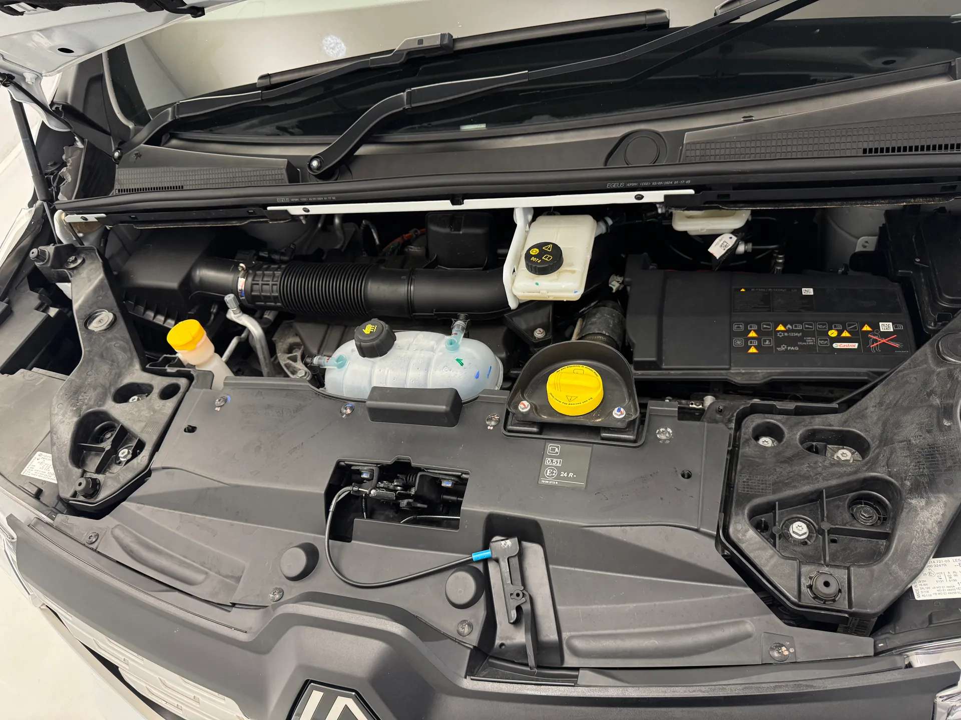 2024 RENAULT TRAFIC 2024 RENAULT TRAFIC